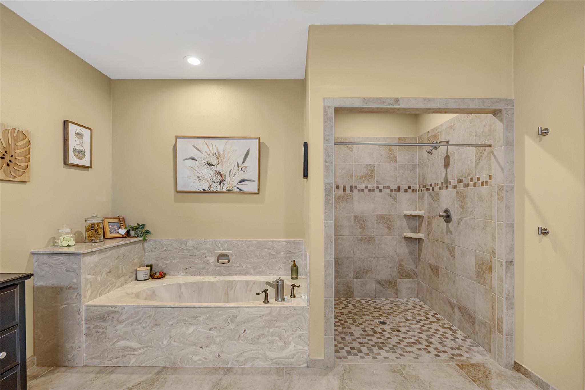 198 W Kelley Rd, Bastrop, TX 78602