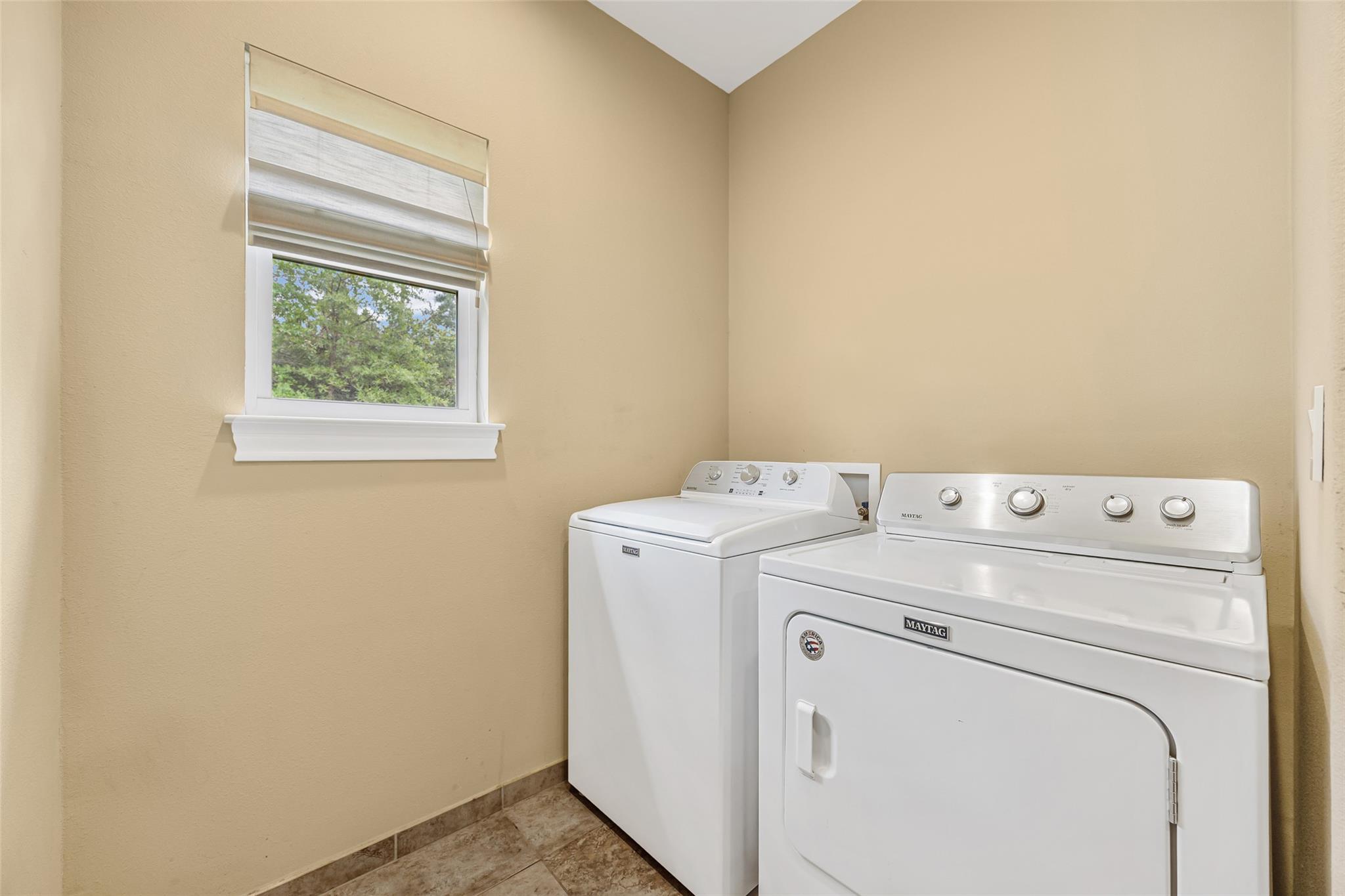 198 W Kelley Rd, Bastrop, TX 78602