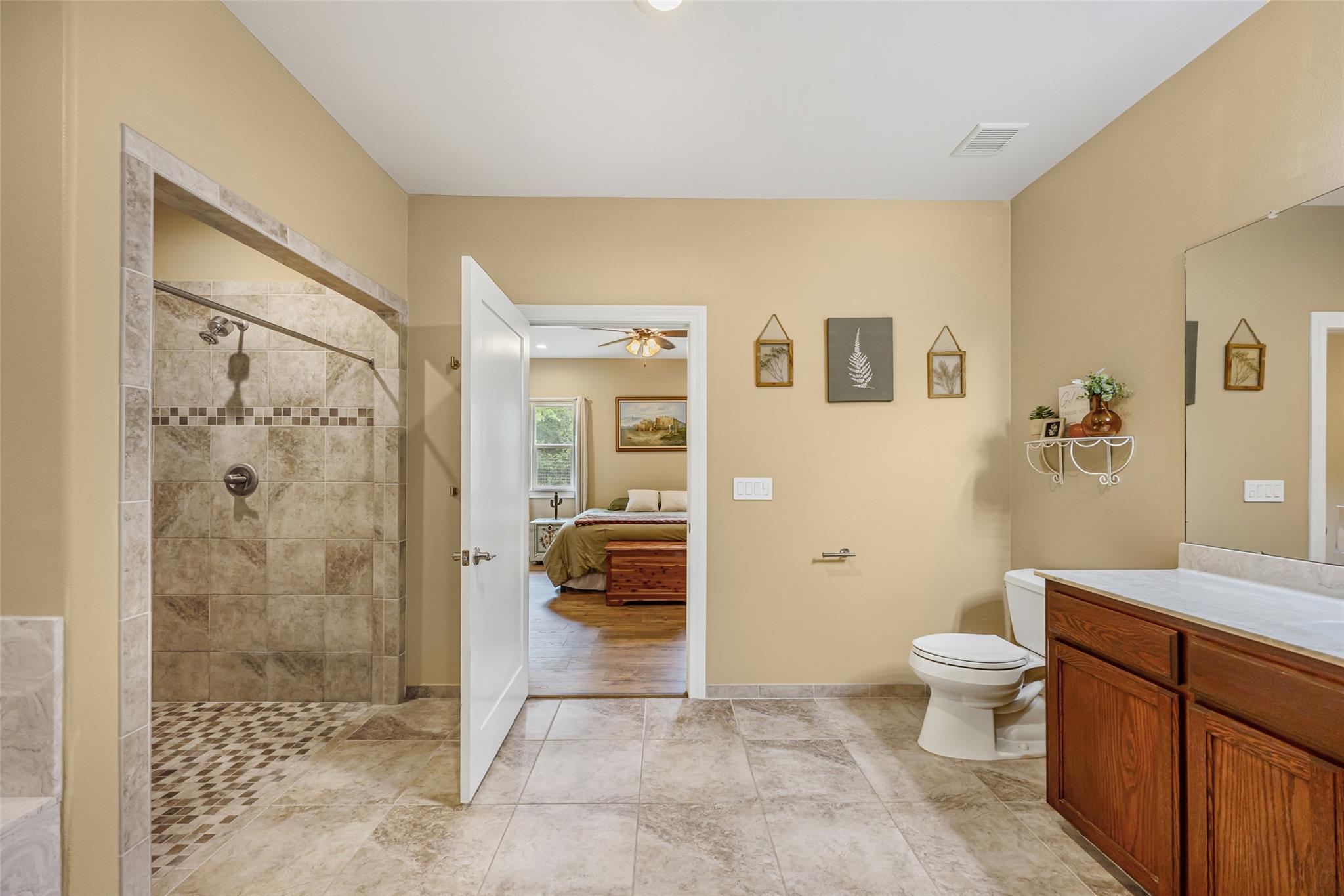 198 W Kelley Rd, Bastrop, TX 78602