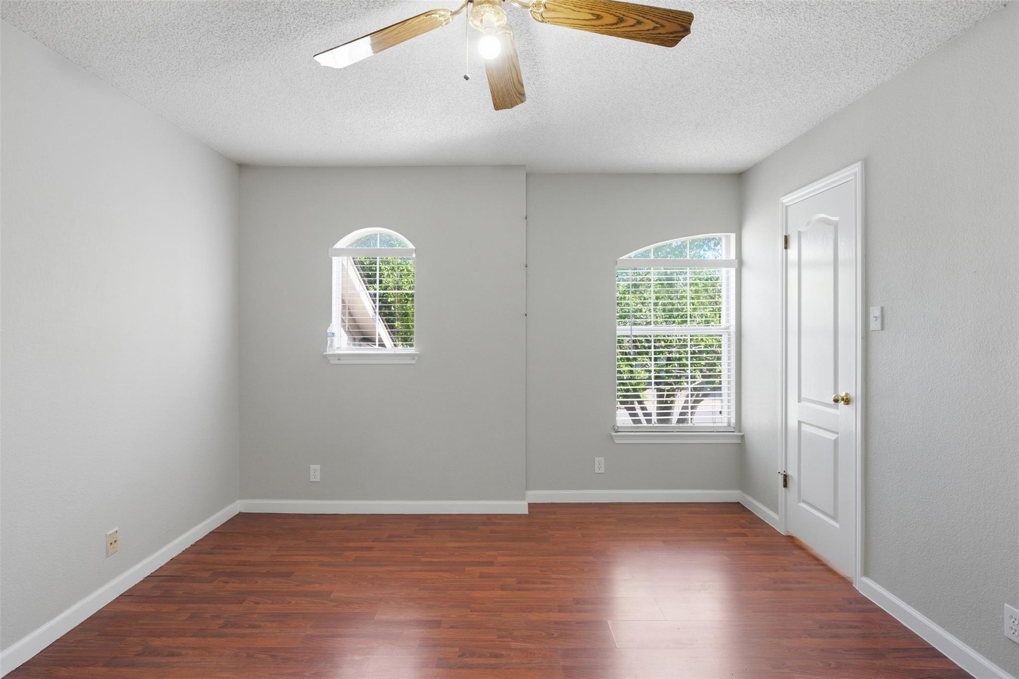 2106 Logan Dr, Round Rock, TX 78664