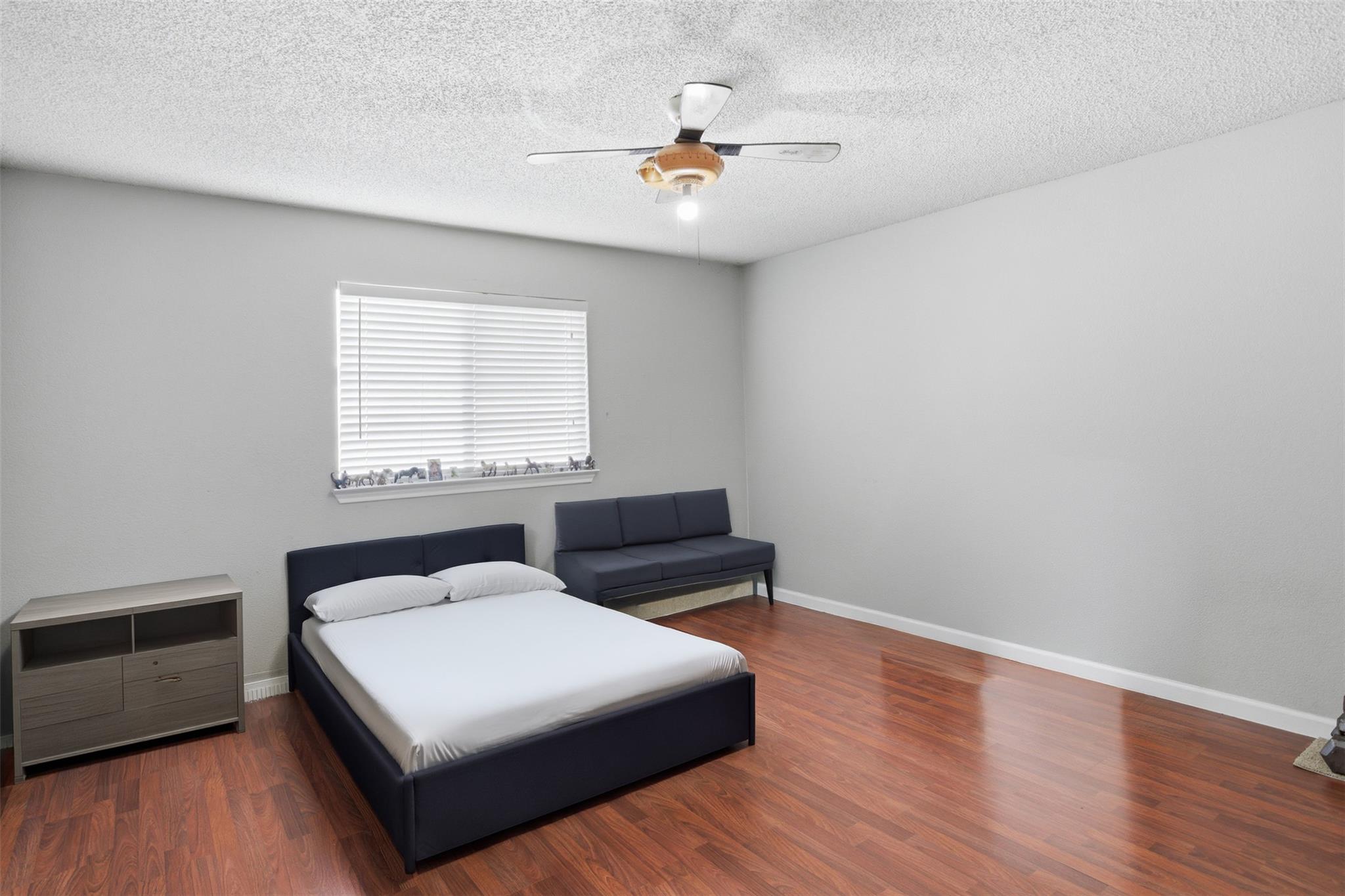 2106 Logan Dr, Round Rock, TX 78664