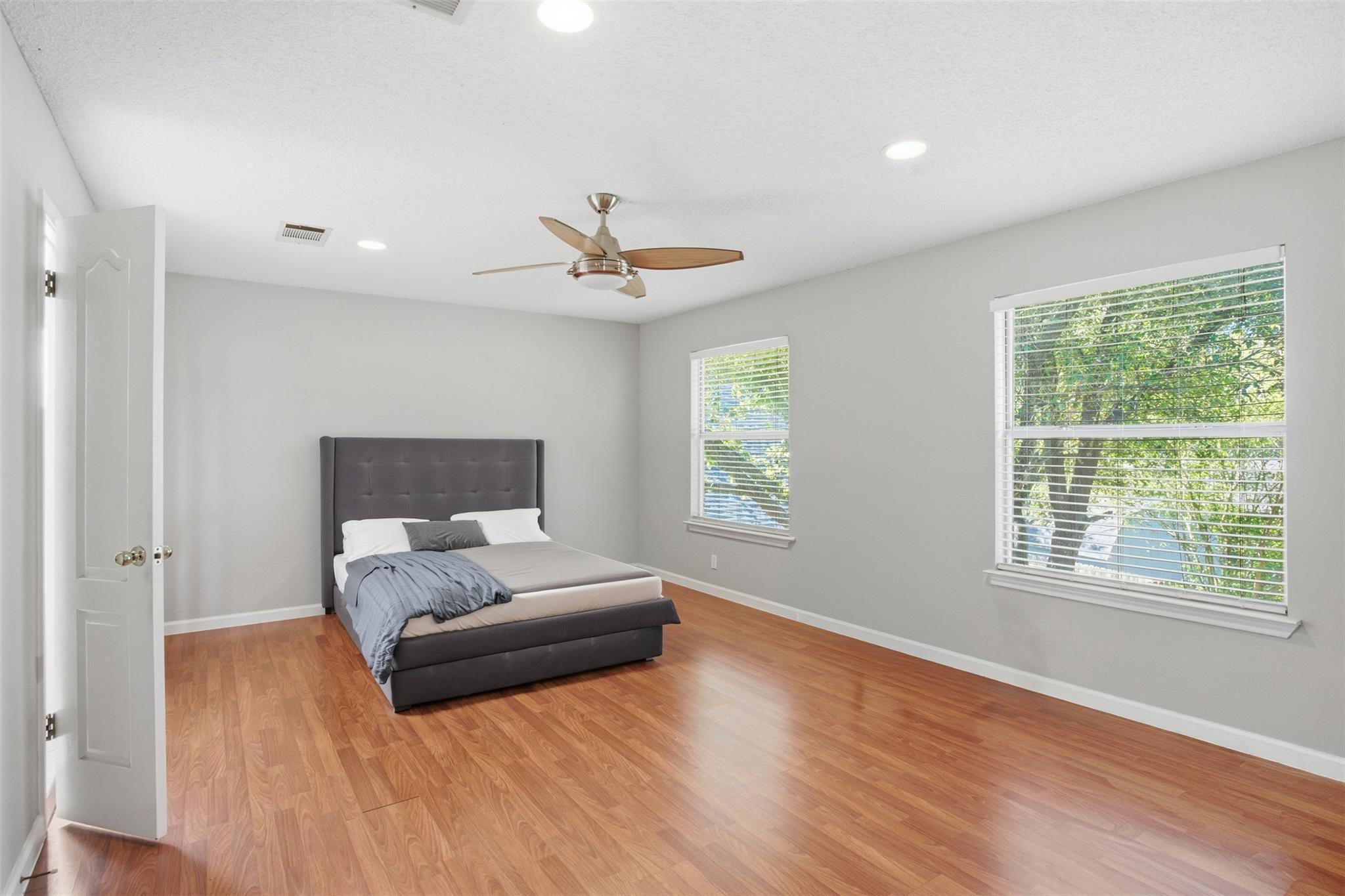 2106 Logan Dr, Round Rock, TX 78664