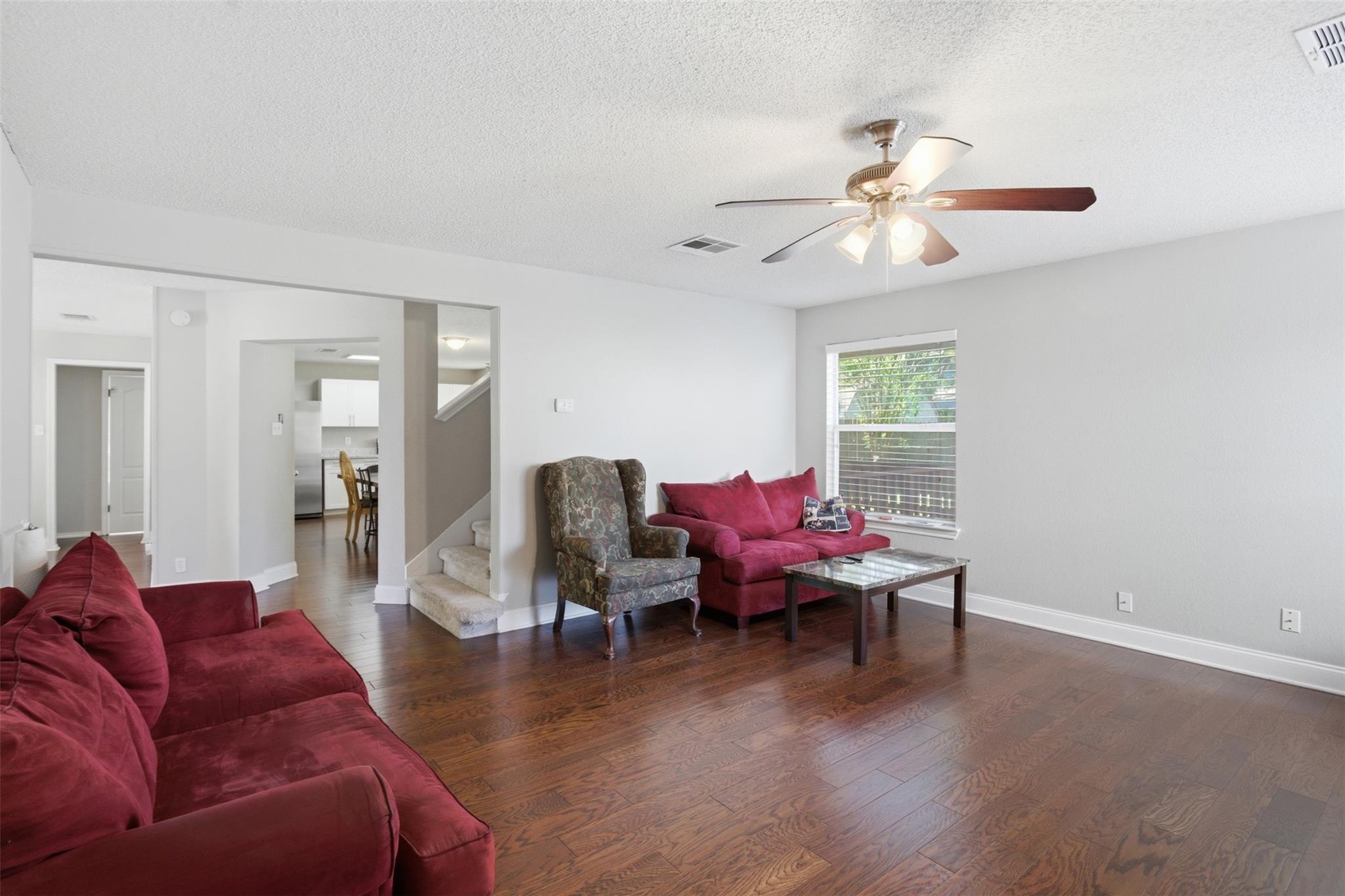 2106 Logan Dr, Round Rock, TX 78664