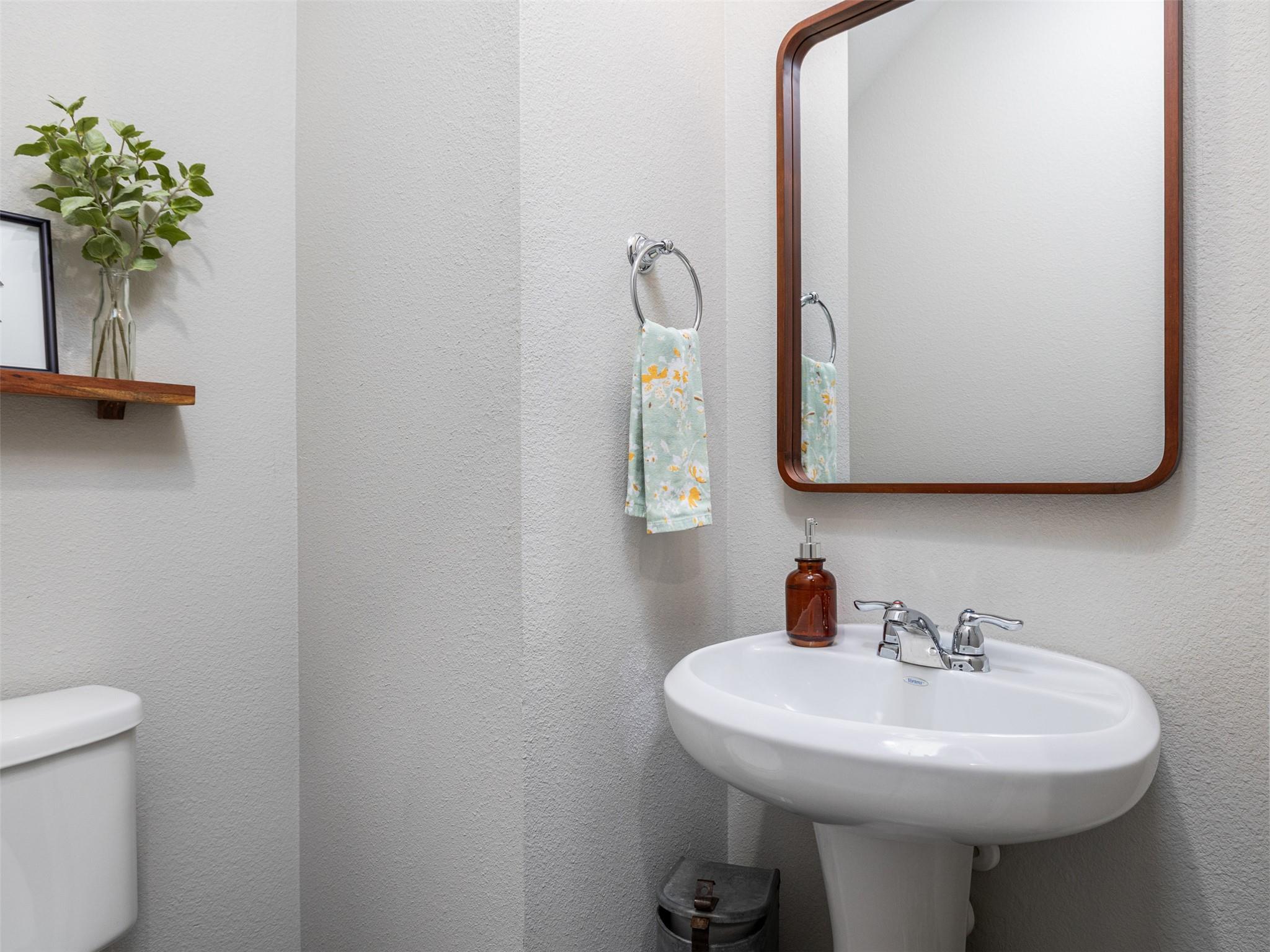 206 Orchard Park Dr, Liberty Hill, TX 78642