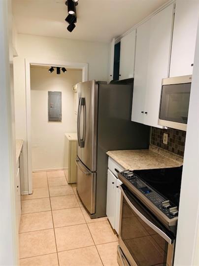 6718 Silvermine Dr # 302, Austin, TX 78736