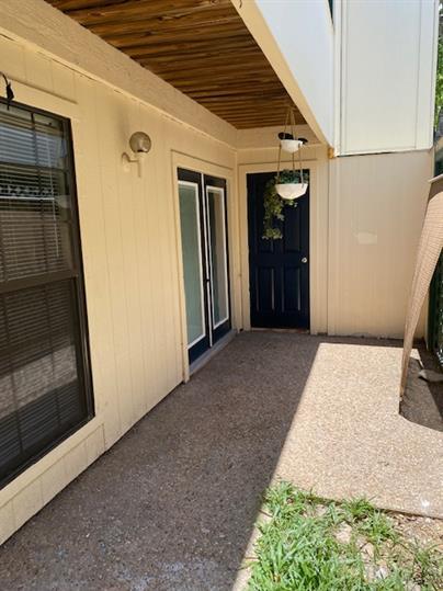 6718 Silvermine Dr # 302, Austin, TX 78736