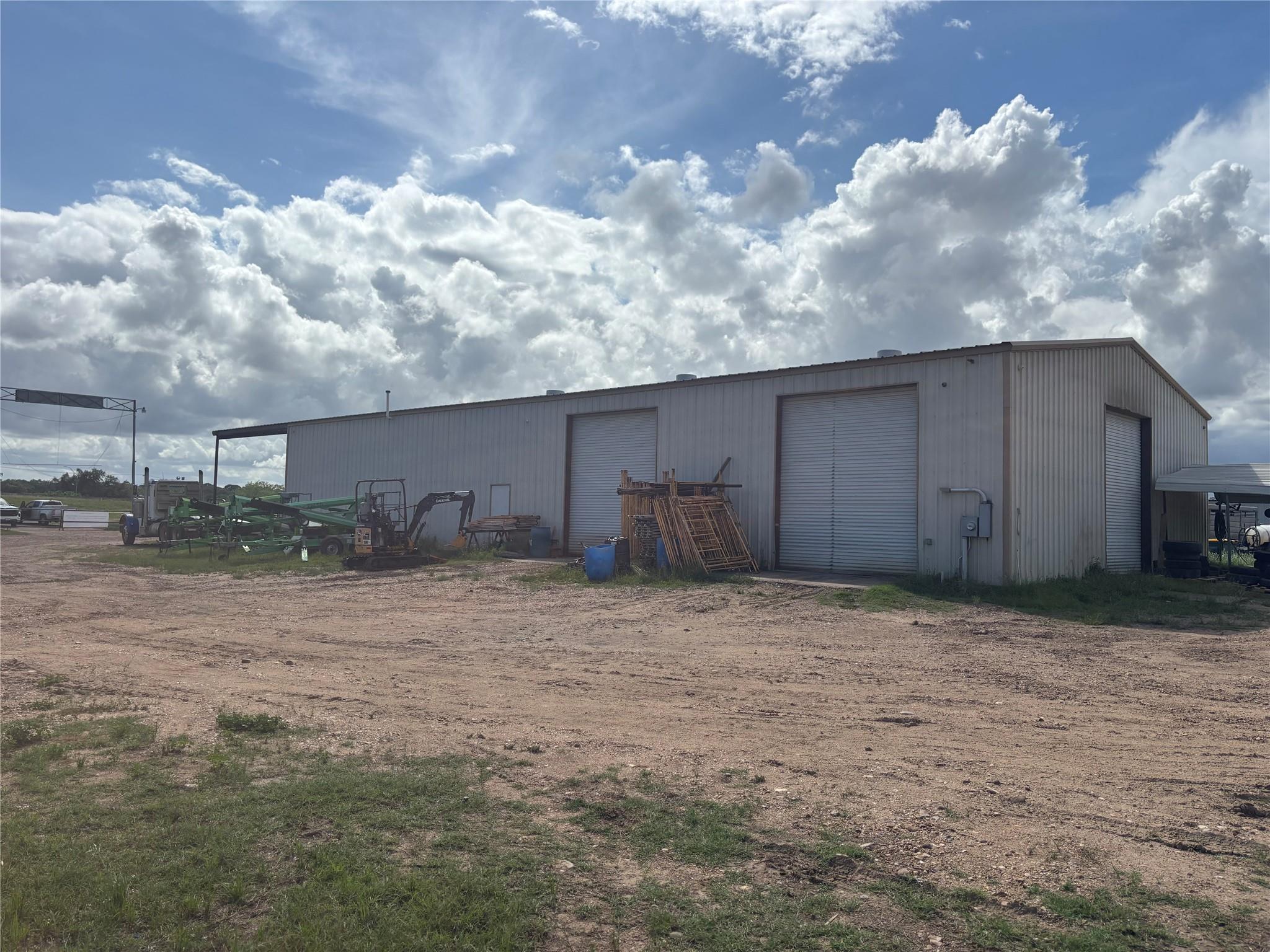 1626 E Hwy 71 Bypass, La Grange, TX 78945