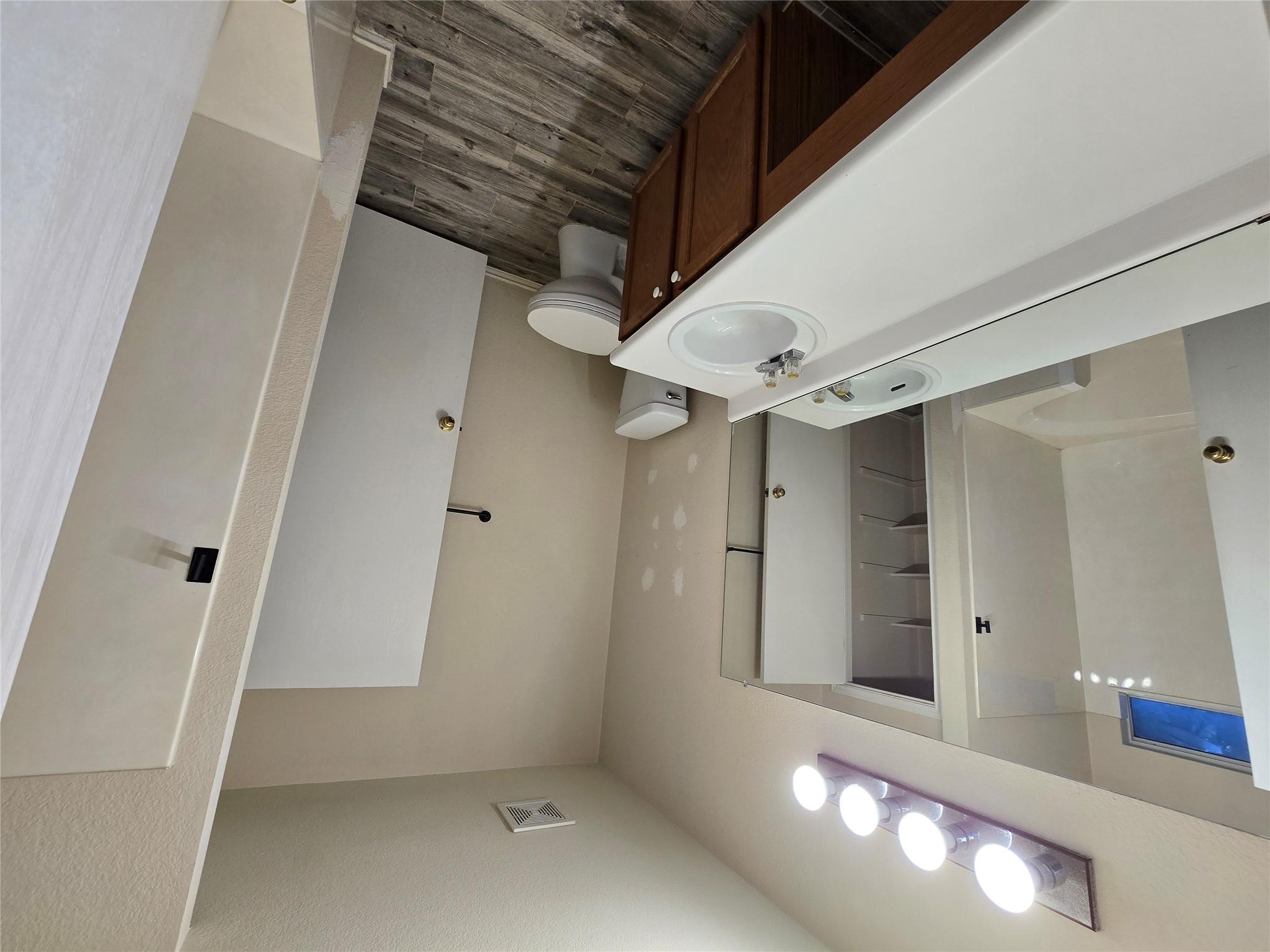 2011 Garrison Dr, Leander, TX 78641