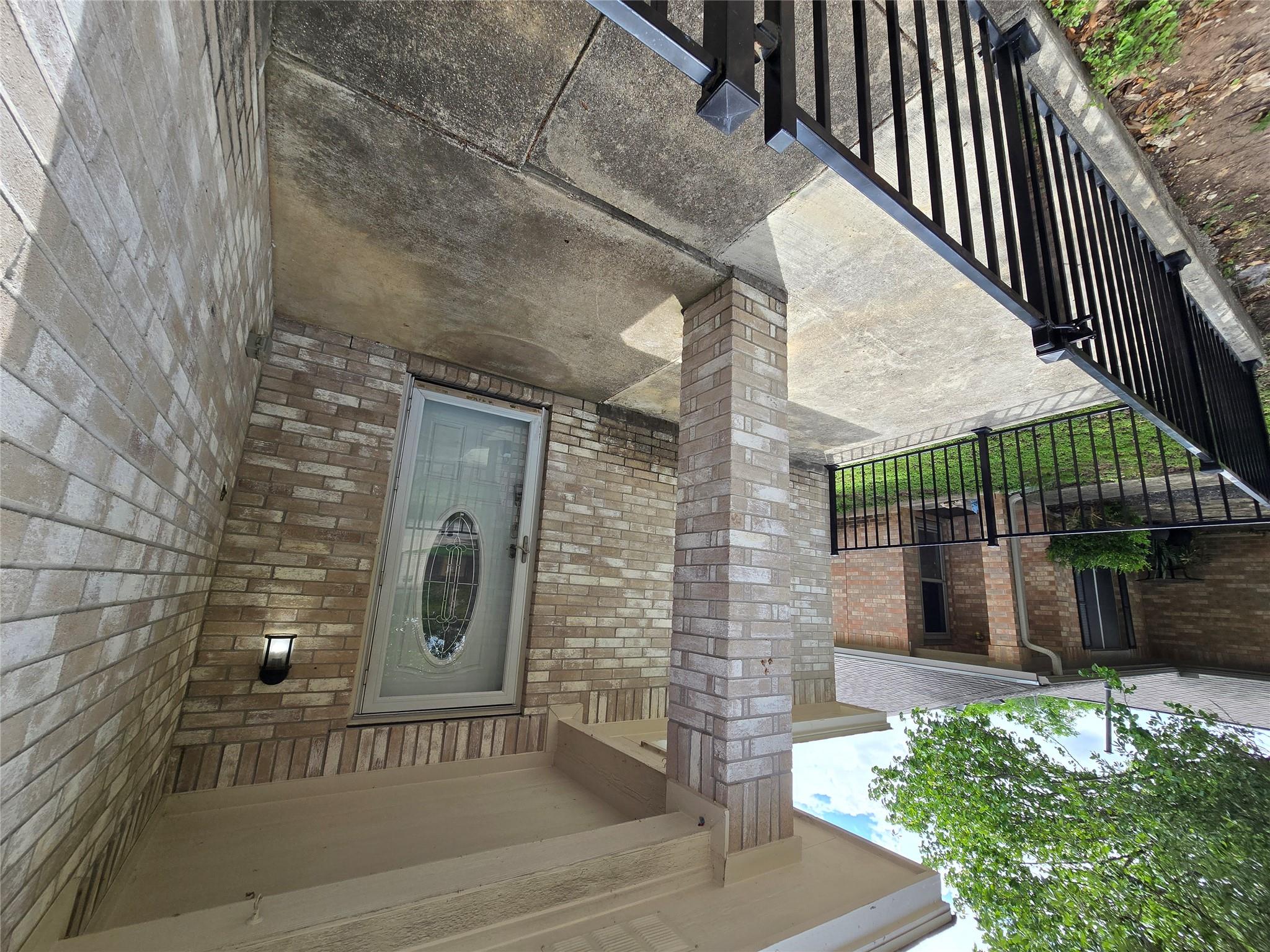 2011 Garrison Dr, Leander, TX 78641