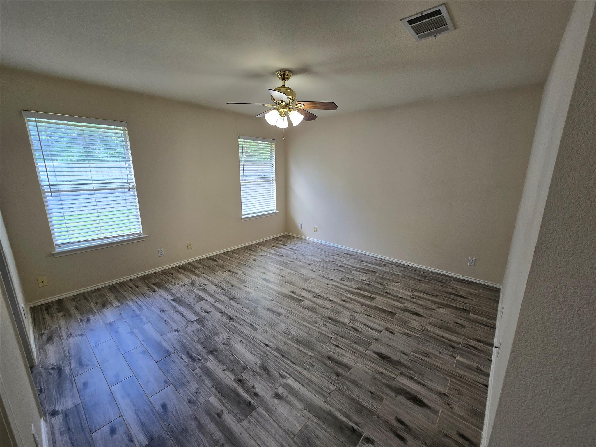 2011 Garrison Dr, Leander, TX 78641