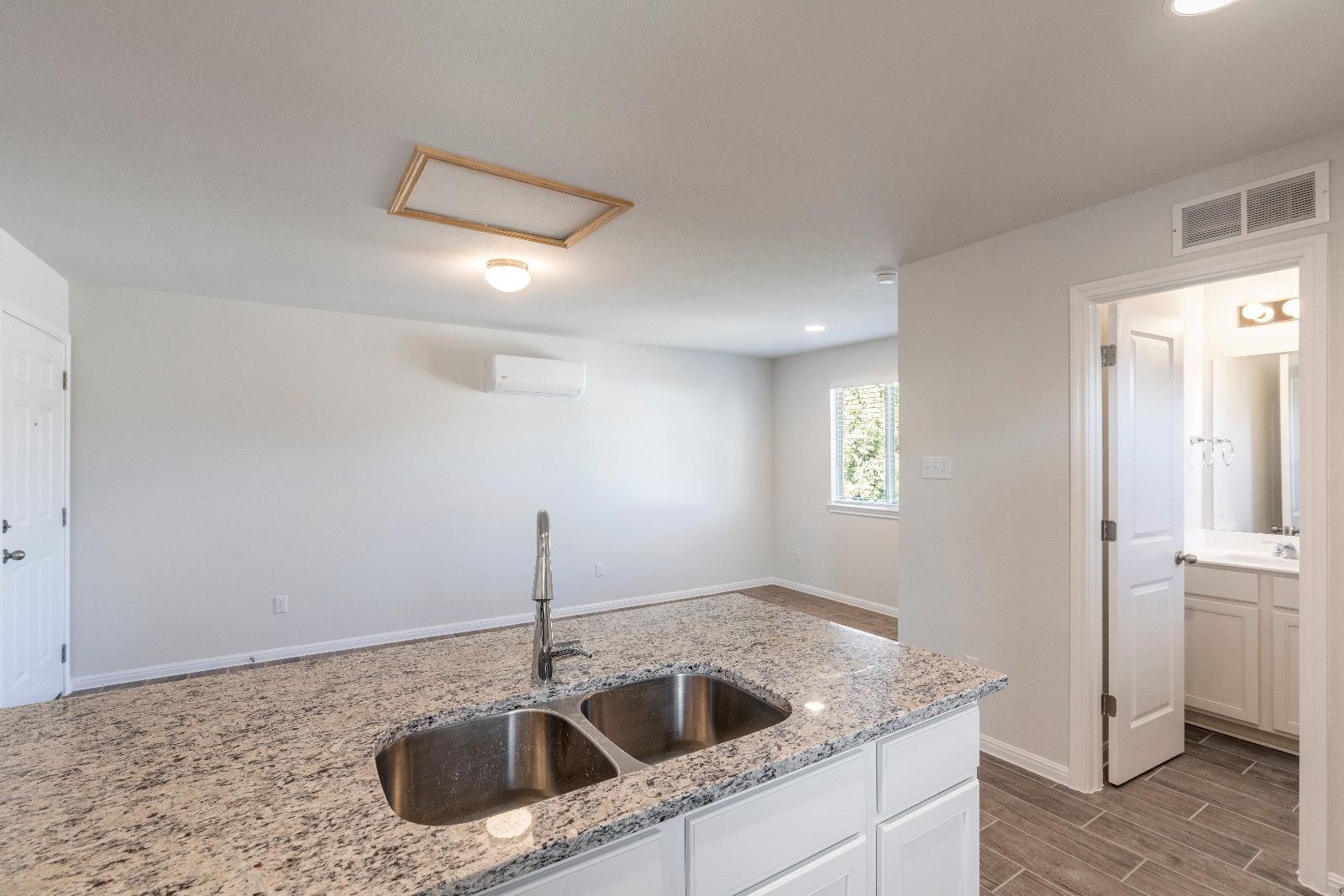 1725 Lakota Ln, Leander, TX 78641