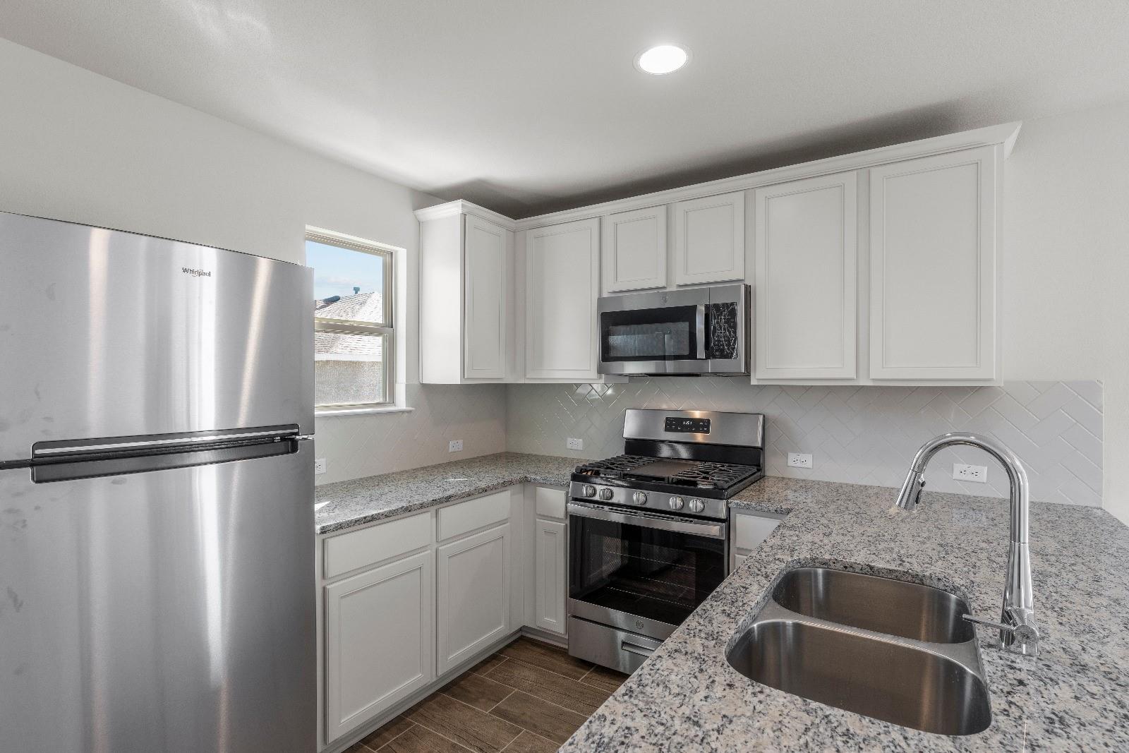 1725 Lakota Ln, Leander, TX 78641