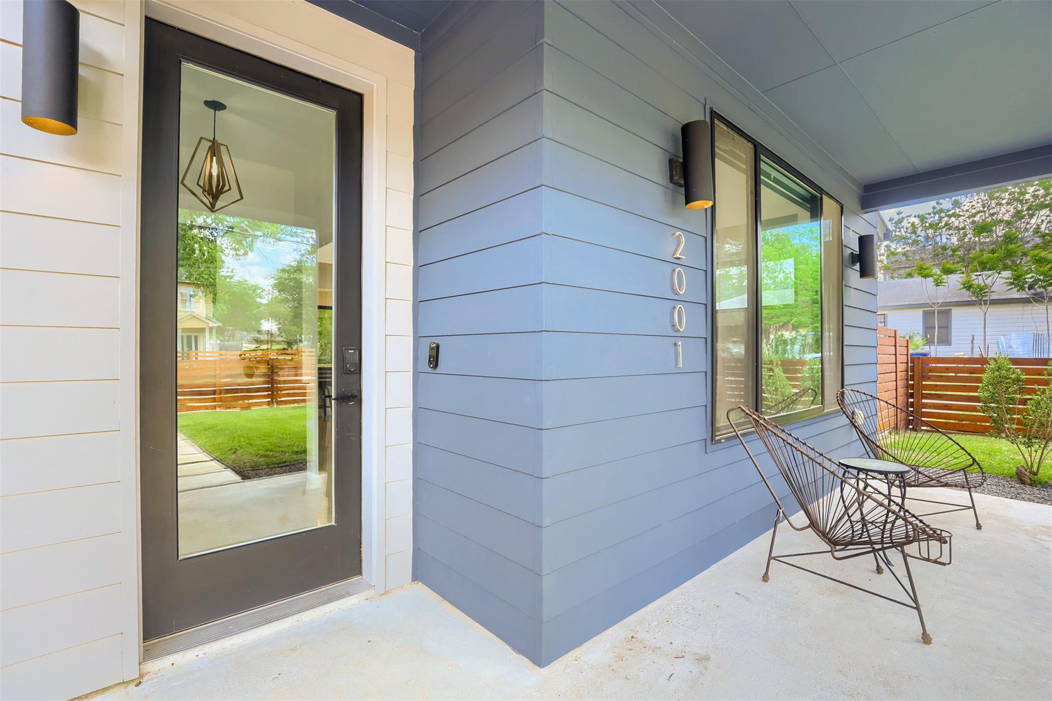 2001 Sl Davis Ave, Austin, TX 78702