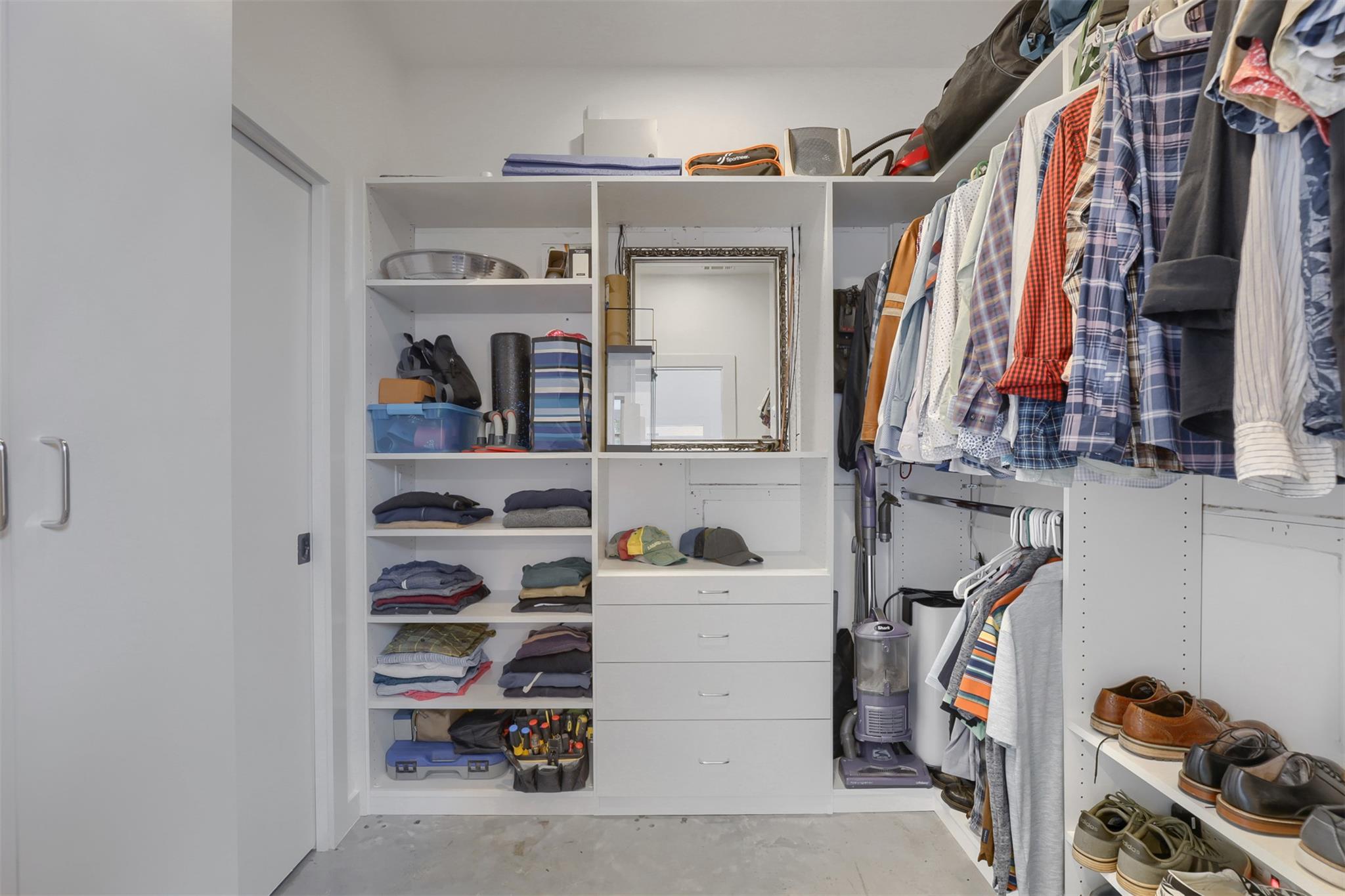 2001 Sl Davis Ave, Austin, TX 78702