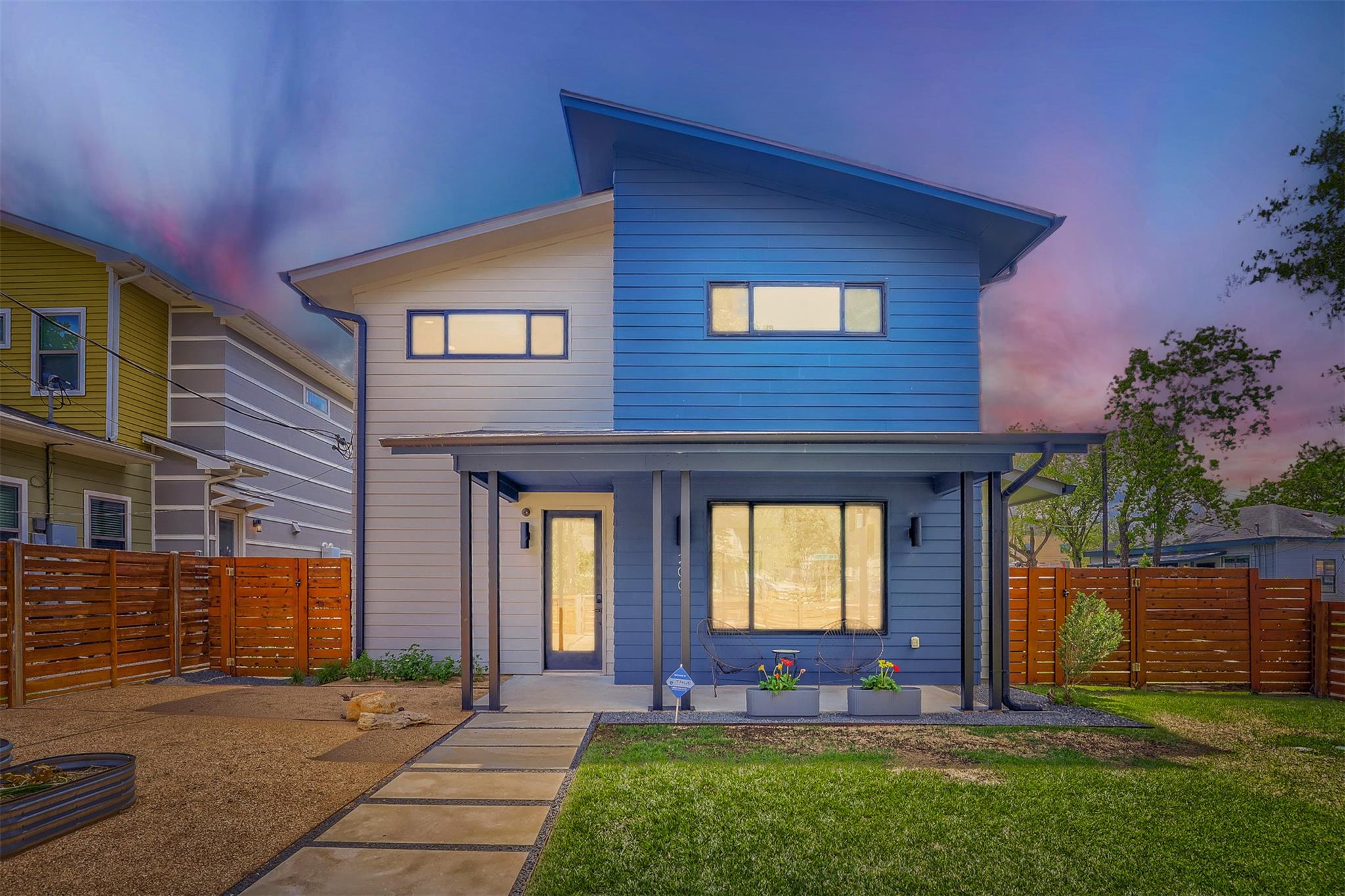 2001 Sl Davis Ave, Austin, TX 78702