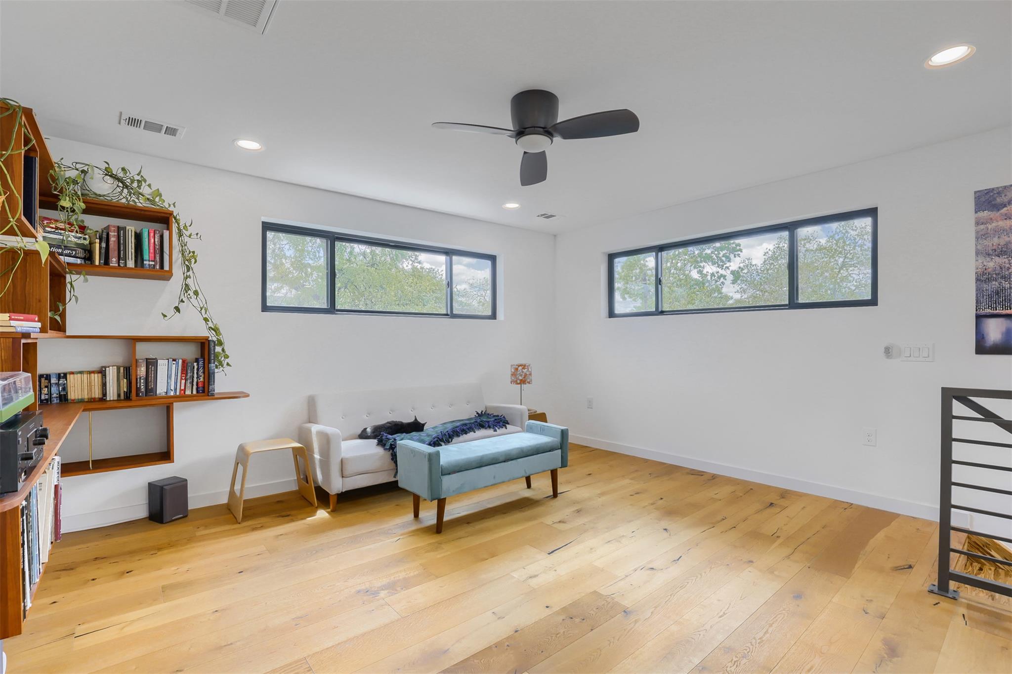 2001 Sl Davis Ave, Austin, TX 78702