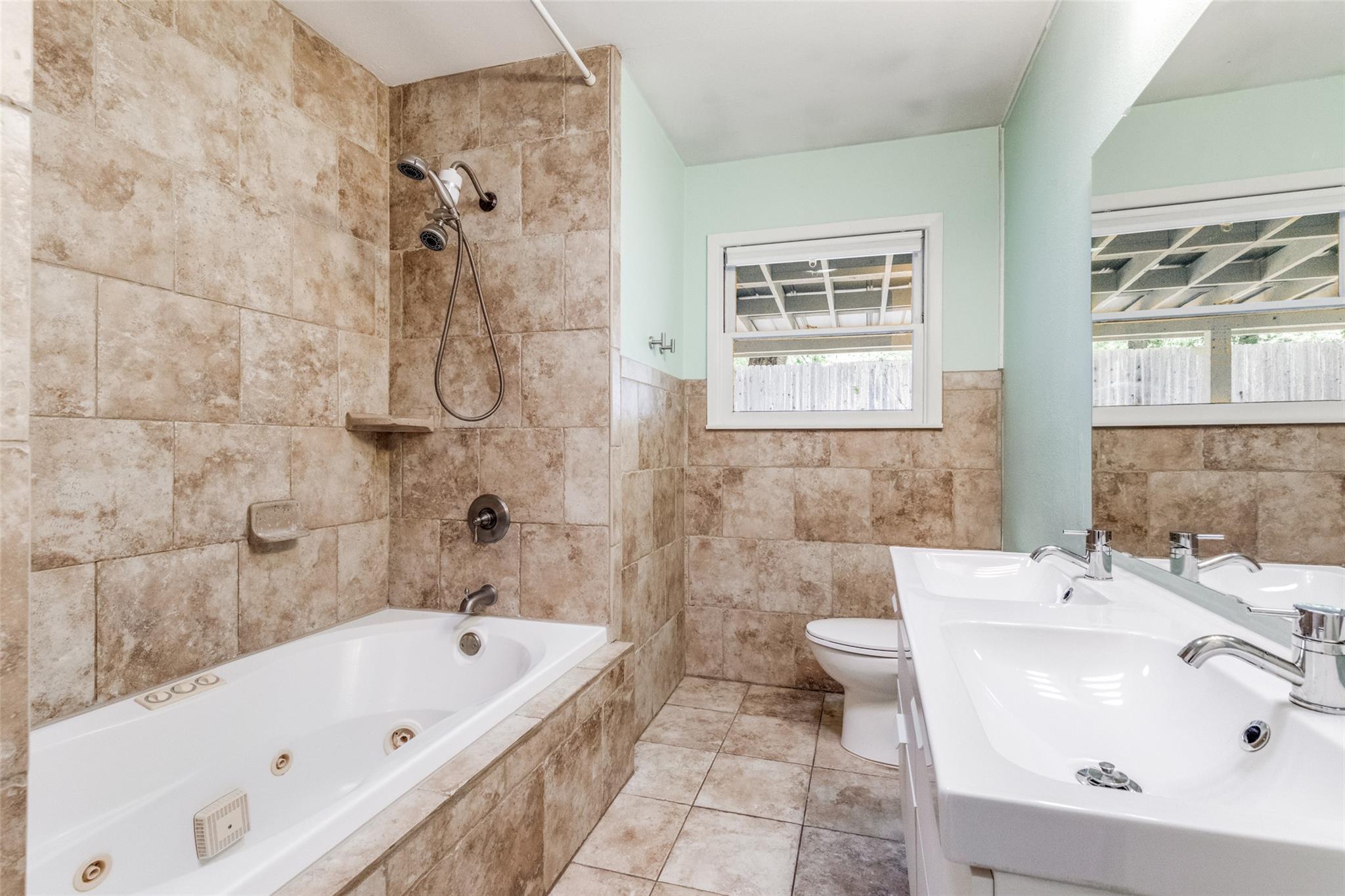 11504 Oakwood Dr, Austin, TX 78753