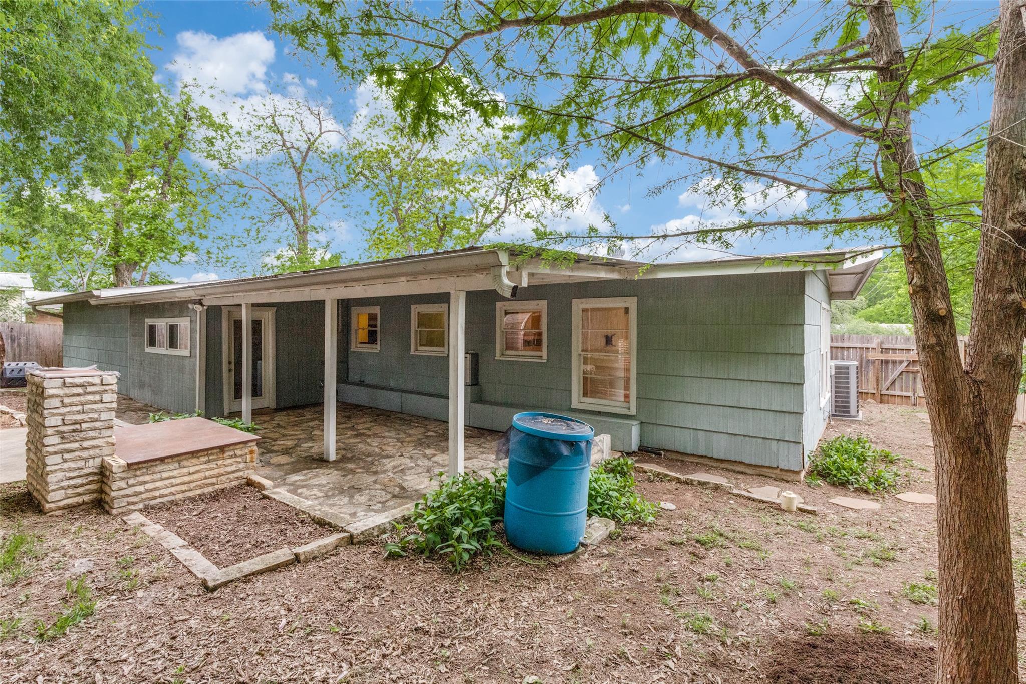 11504 Oakwood Dr, Austin, TX 78753