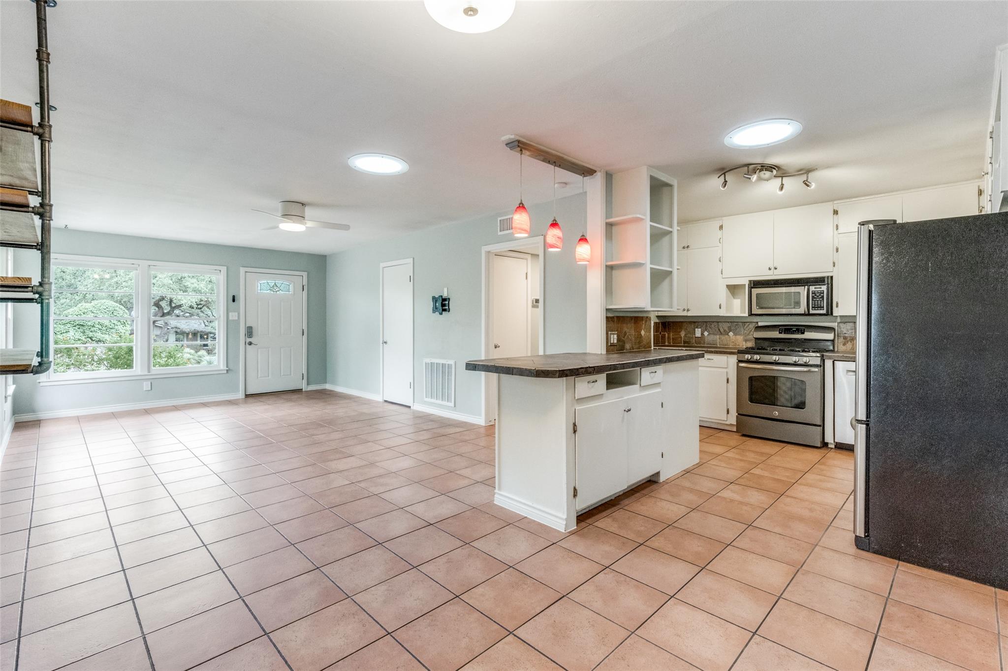 11504 Oakwood Dr, Austin, TX 78753