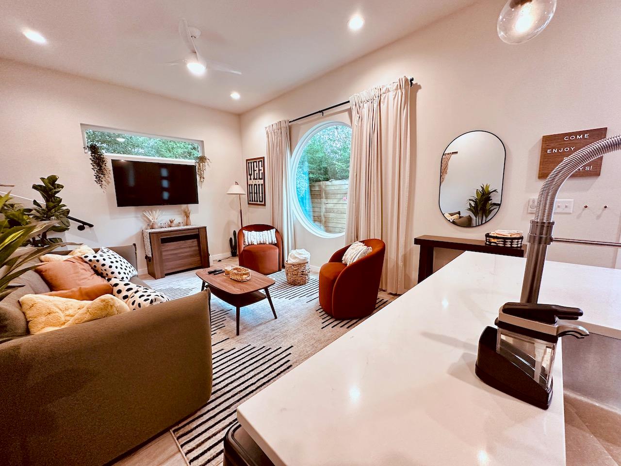 4706 Sylvandale Dr # 2, Austin, TX 78745