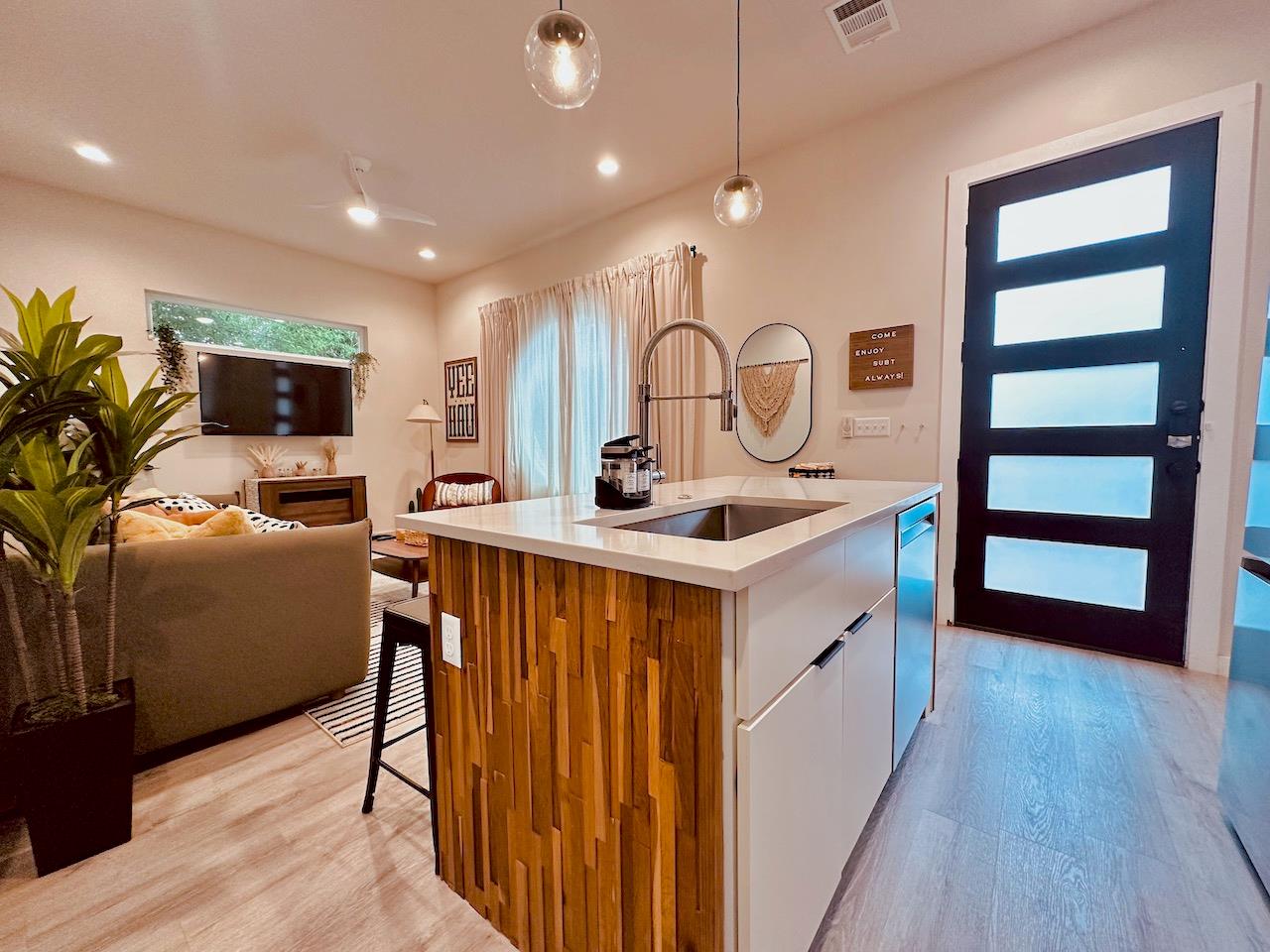 4706 Sylvandale Dr # 2, Austin, TX 78745