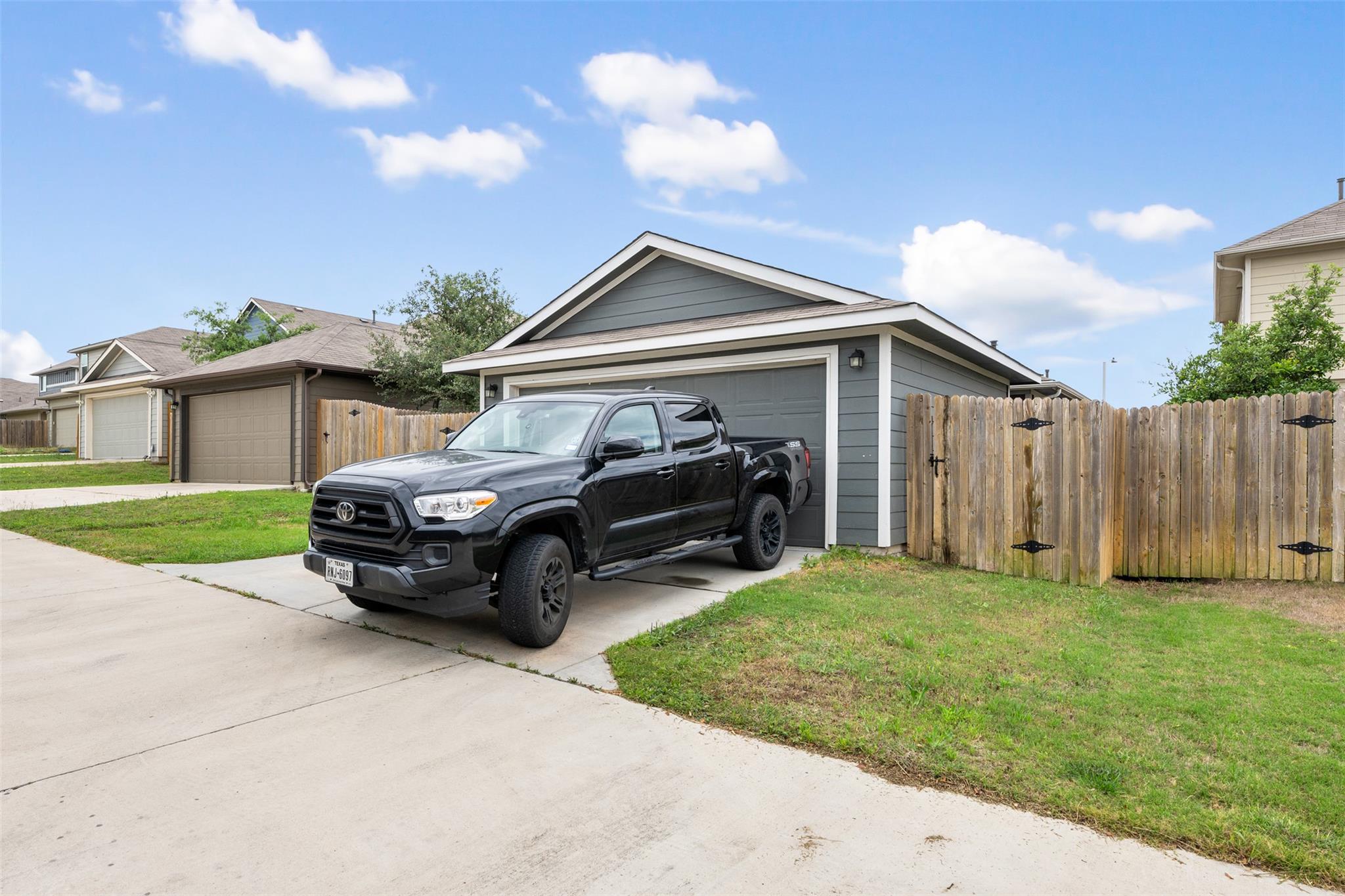 2006 Arborside Dr, Austin, TX 78754