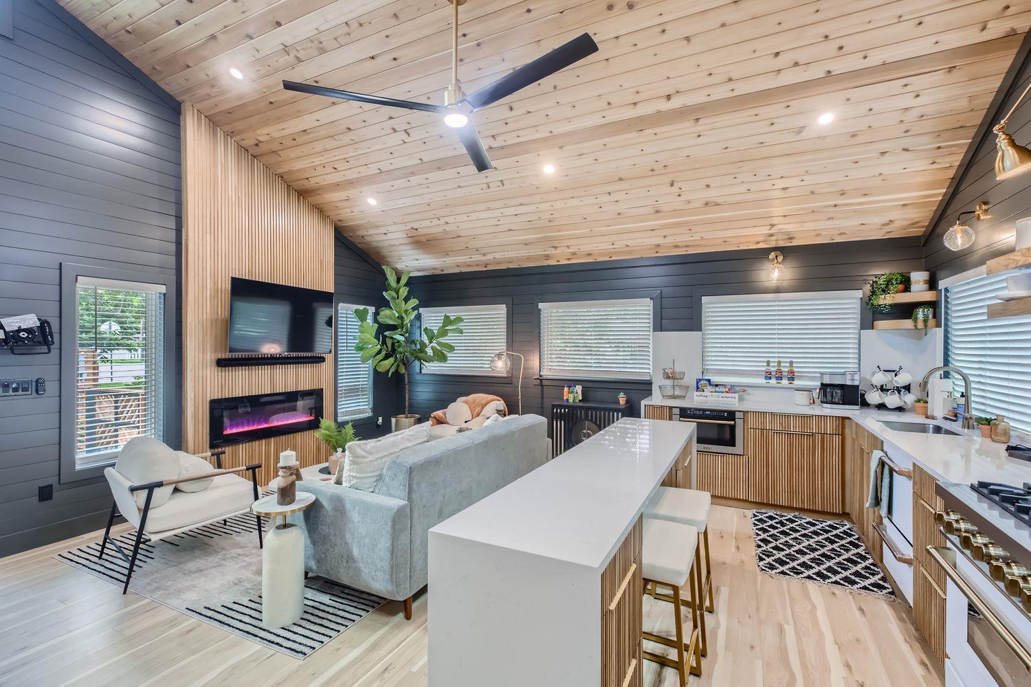 852 N Houston Ave, New Braunfels, TX 78130