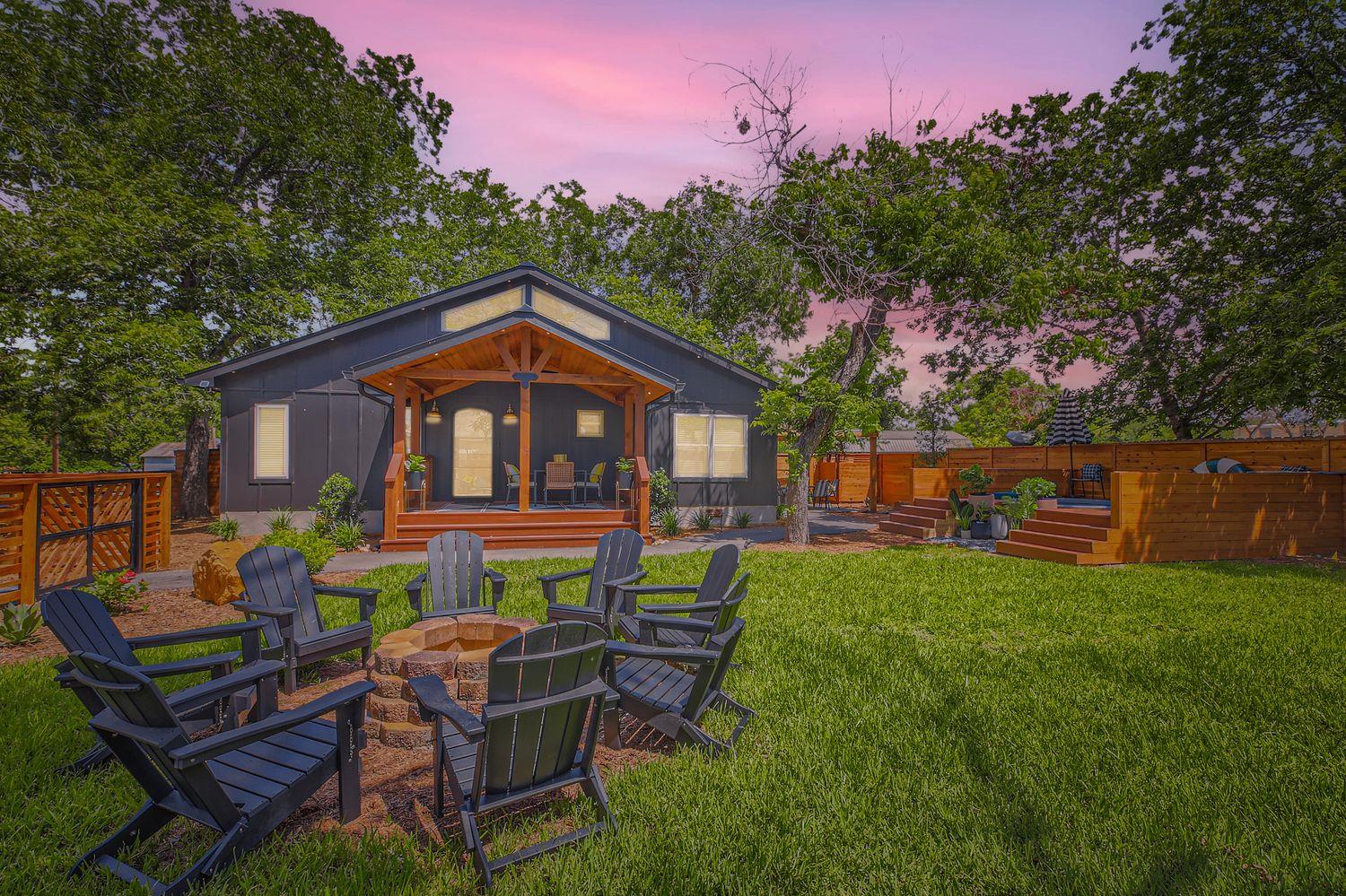 852 N Houston Ave, New Braunfels, TX 78130