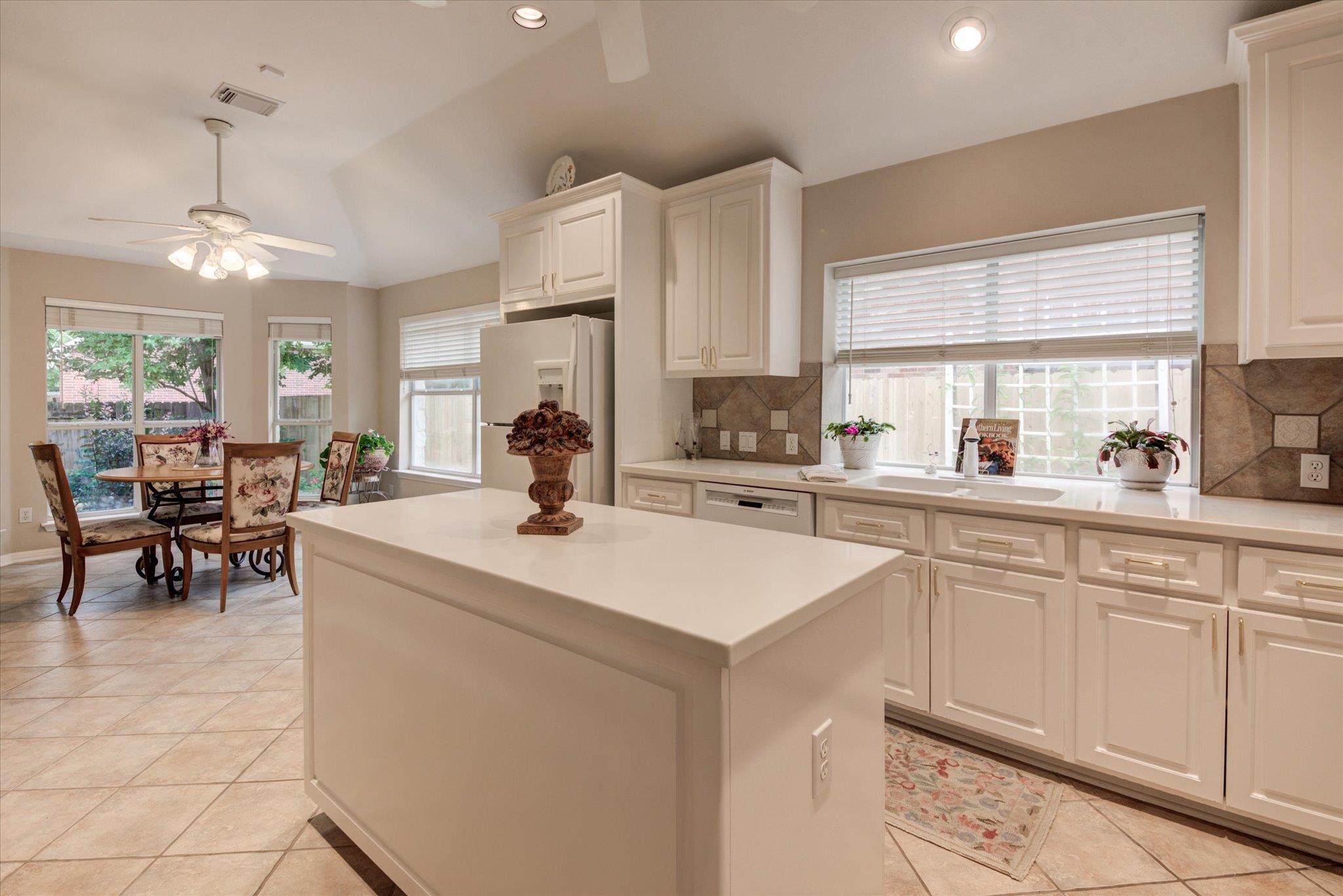9413 La Puente Dr, Austin, TX 78749