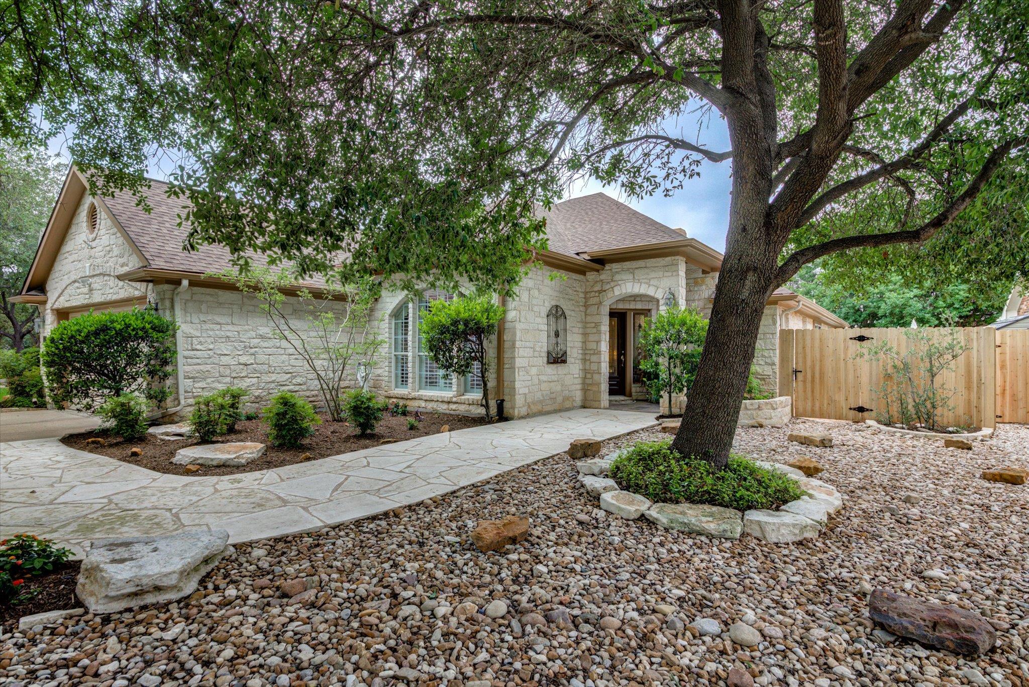 9413 La Puente Dr, Austin, TX 78749