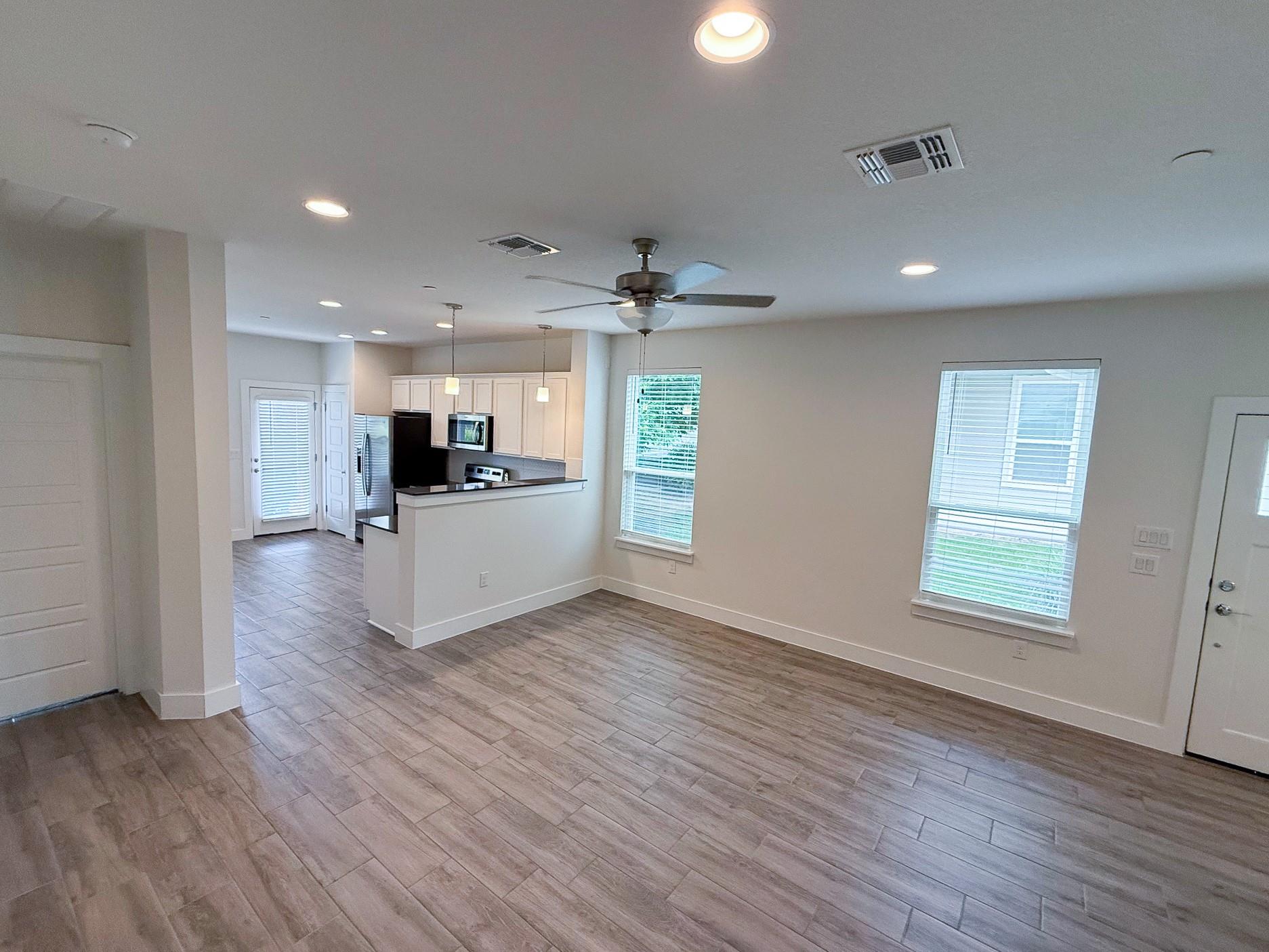 1718 Roseburg Dr # 83, Austin, TX 78754