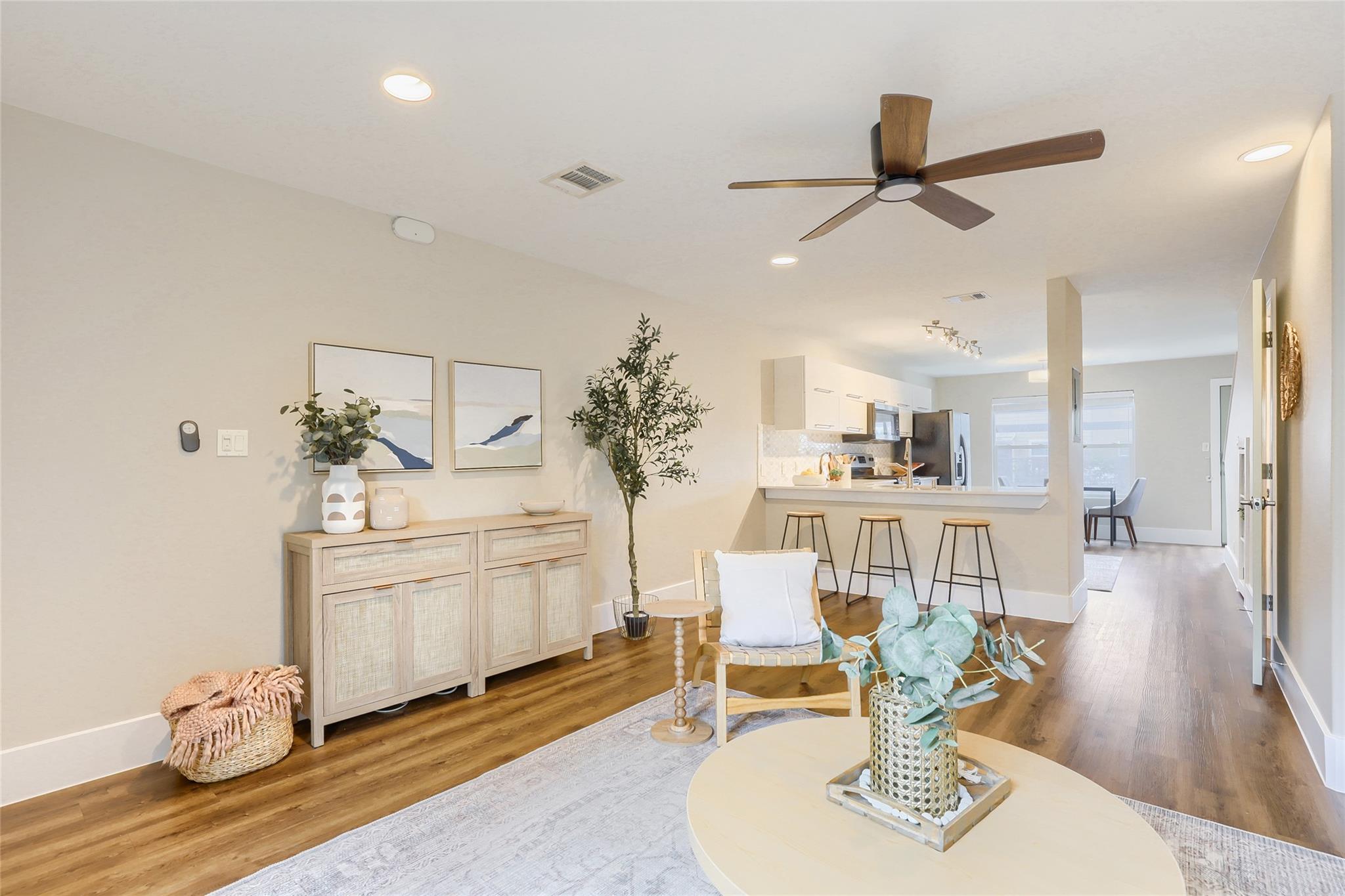 1101 Grove Blvd # 306, Austin, TX 78741