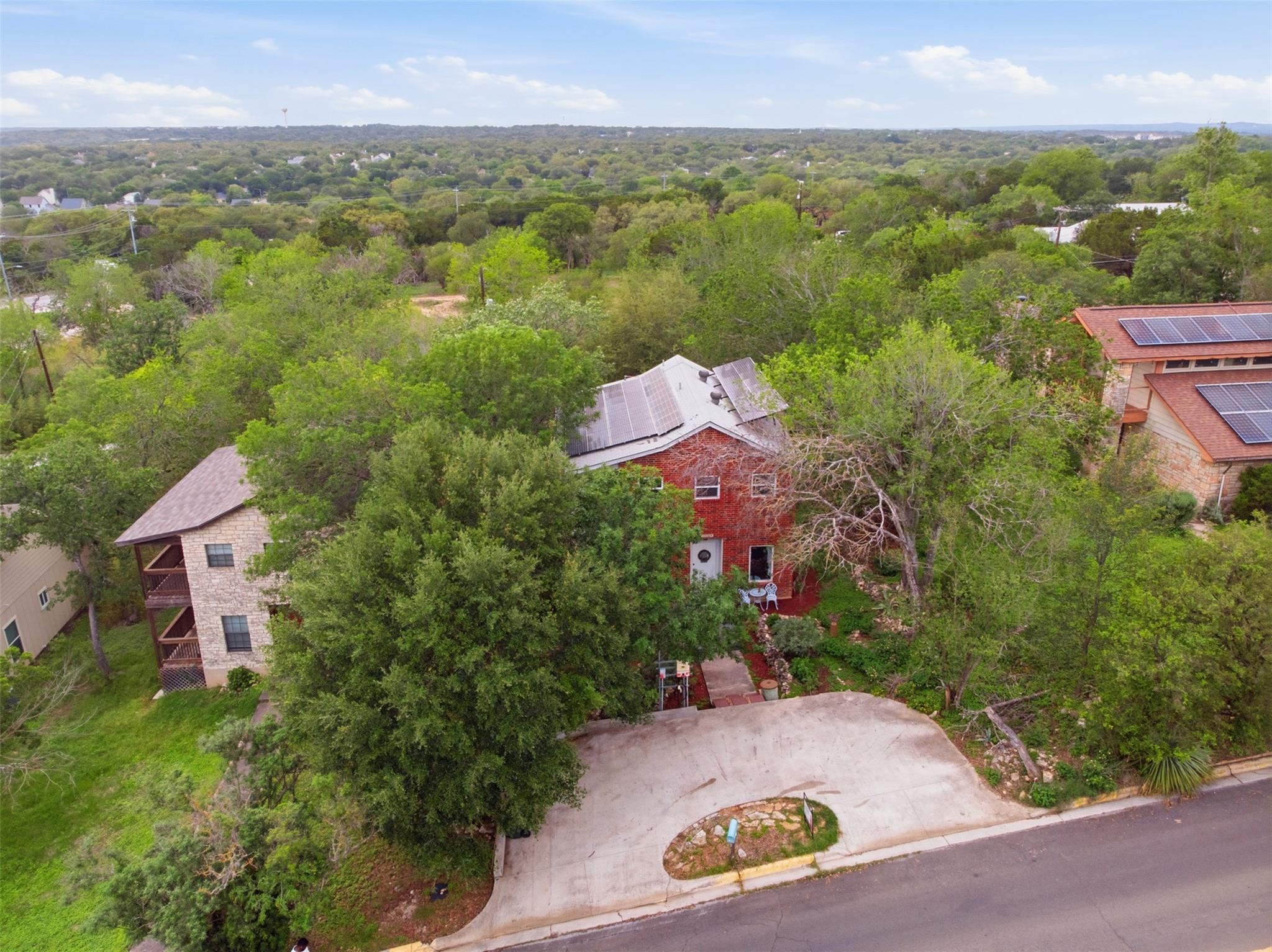 1104 Franklin Dr, San Marcos, TX 78666