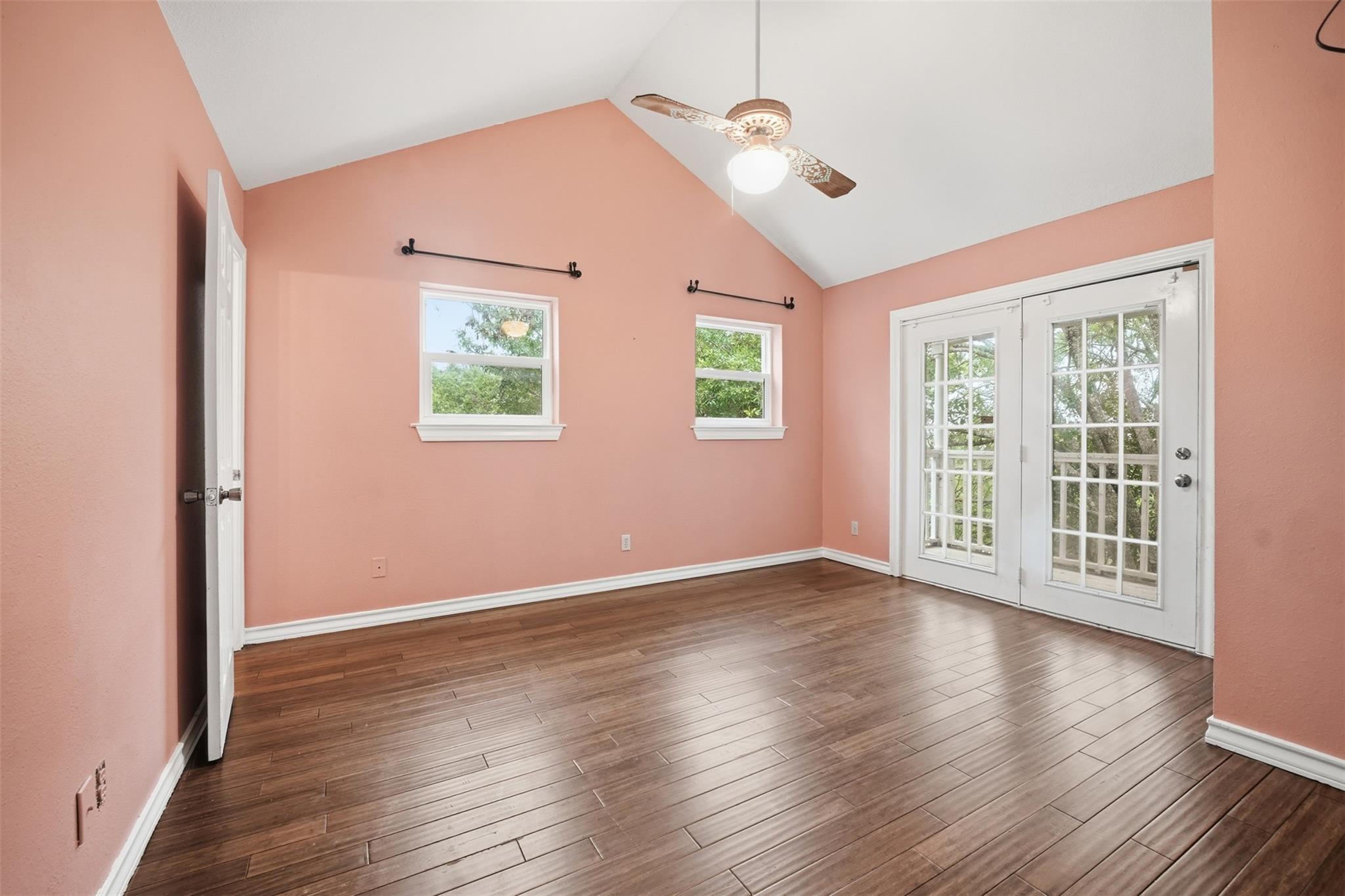 1104 Franklin Dr, San Marcos, TX 78666