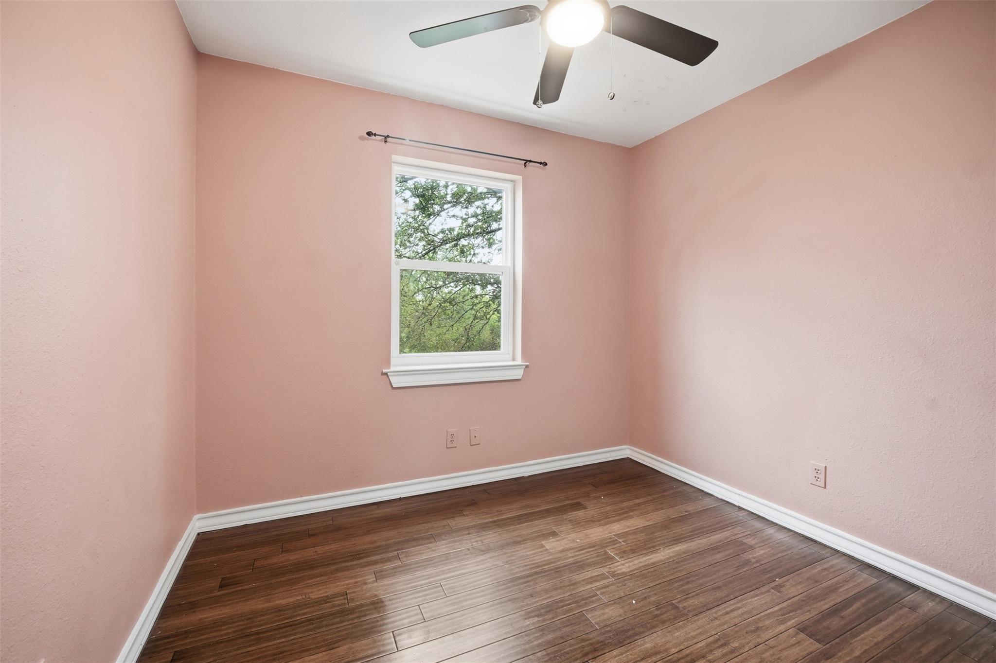 1104 Franklin Dr, San Marcos, TX 78666