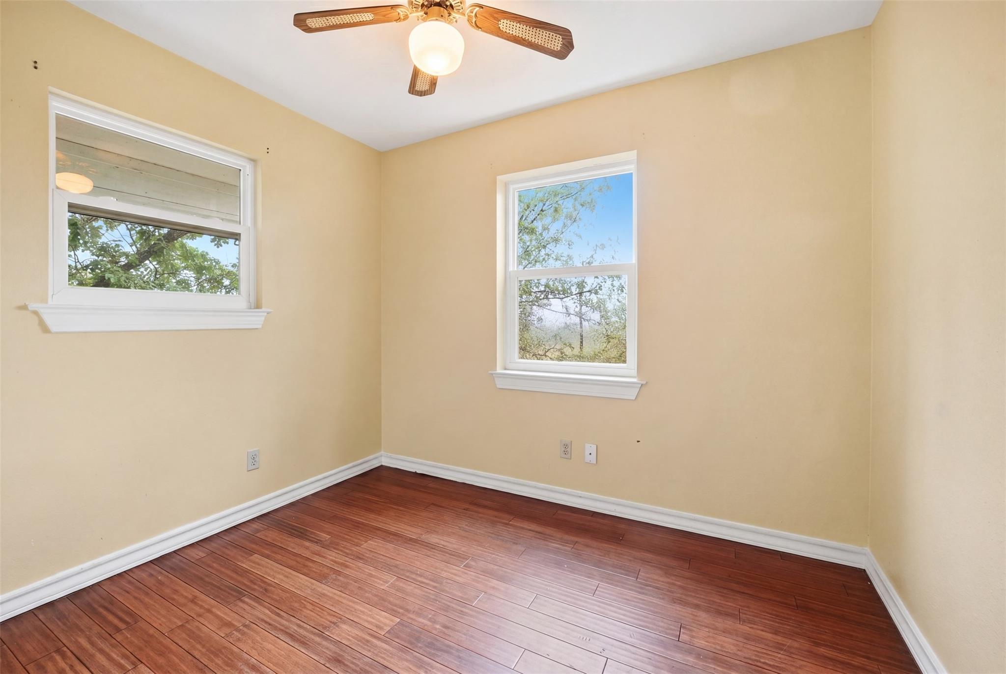 1104 Franklin Dr, San Marcos, TX 78666