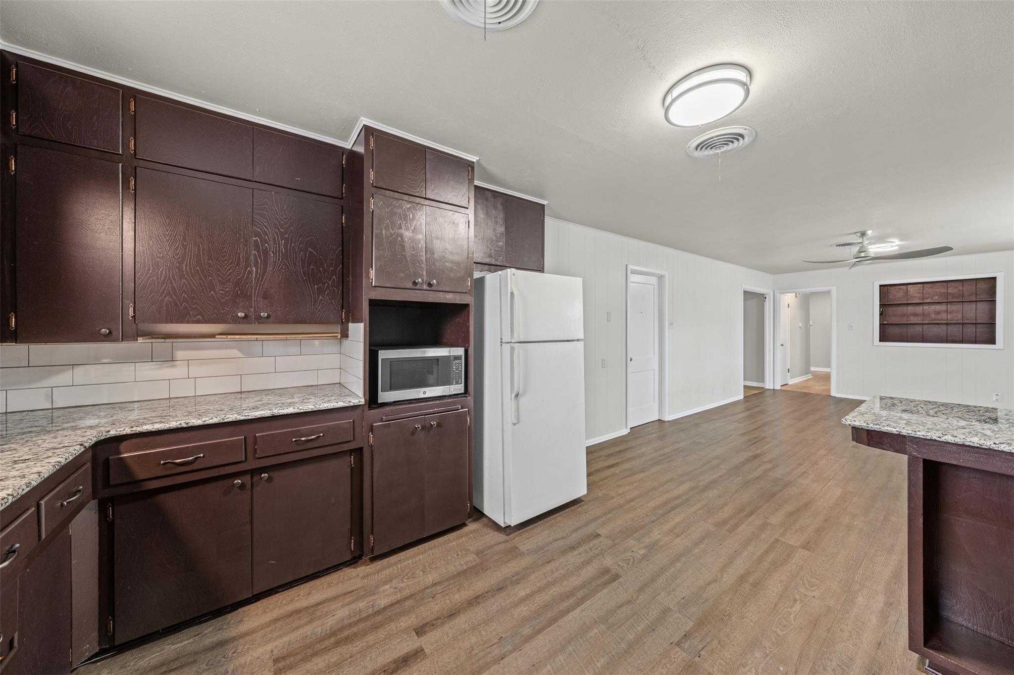 2106 S 47th St, Temple, TX 76504