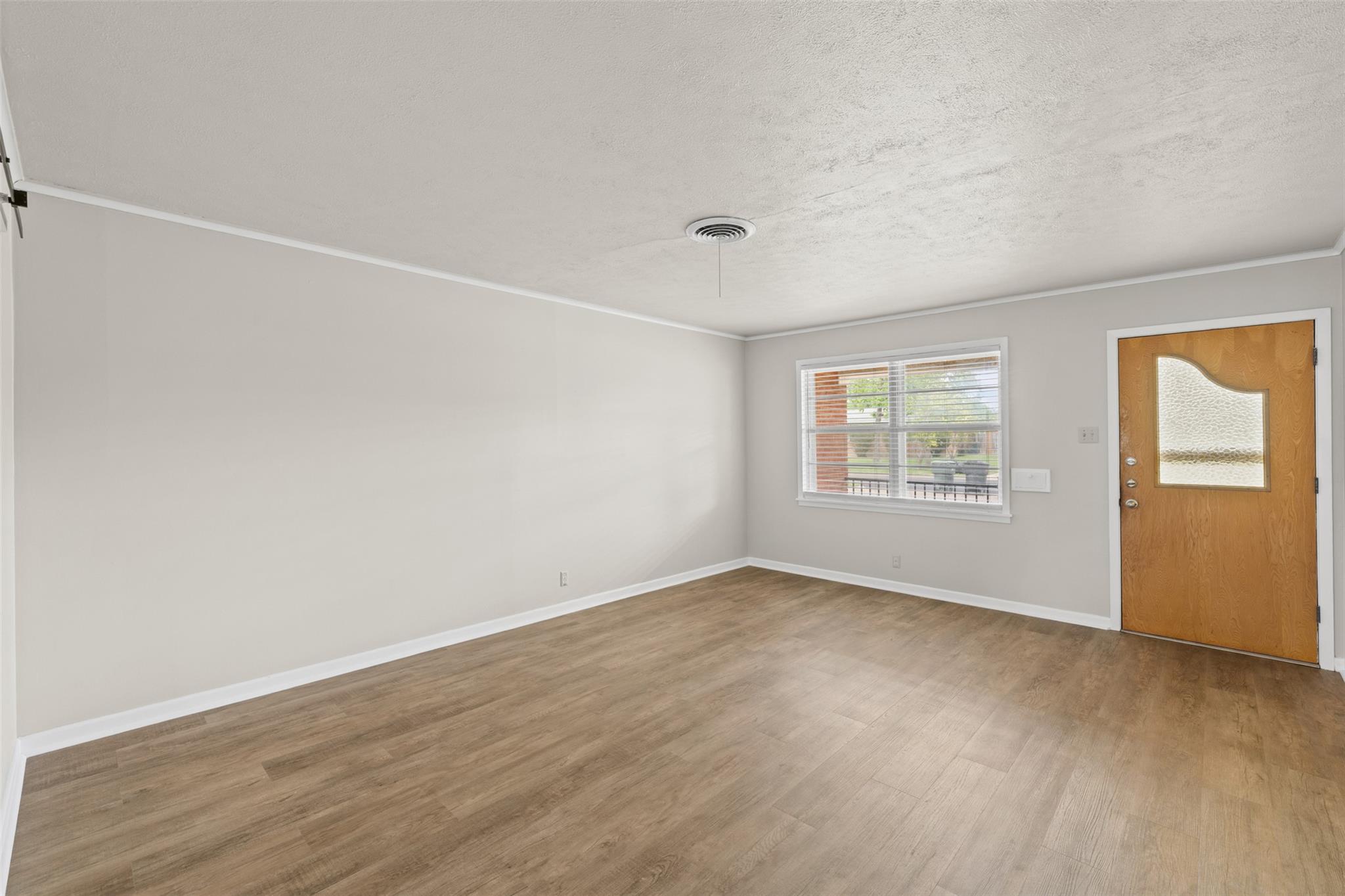 2106 S 47th St, Temple, TX 76504