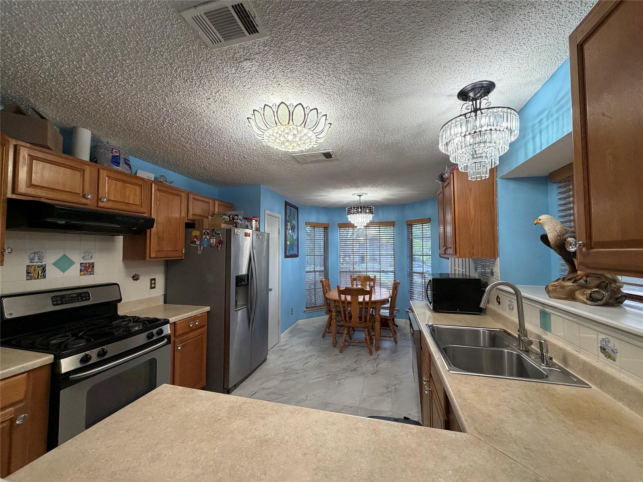 12321 Yarmont Way, Austin, TX 78753