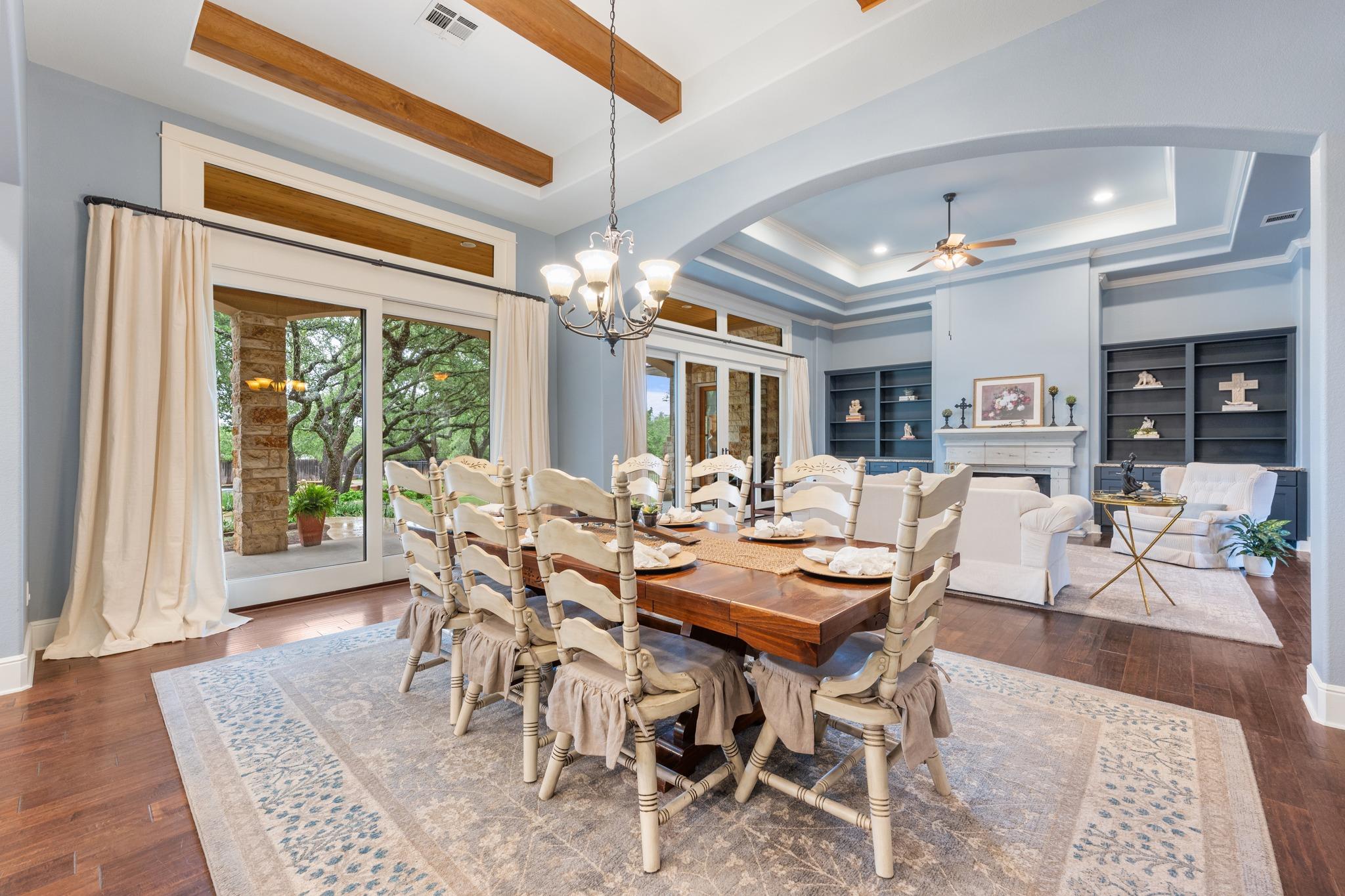 241 Onion Creek Ln, Driftwood, TX 78619