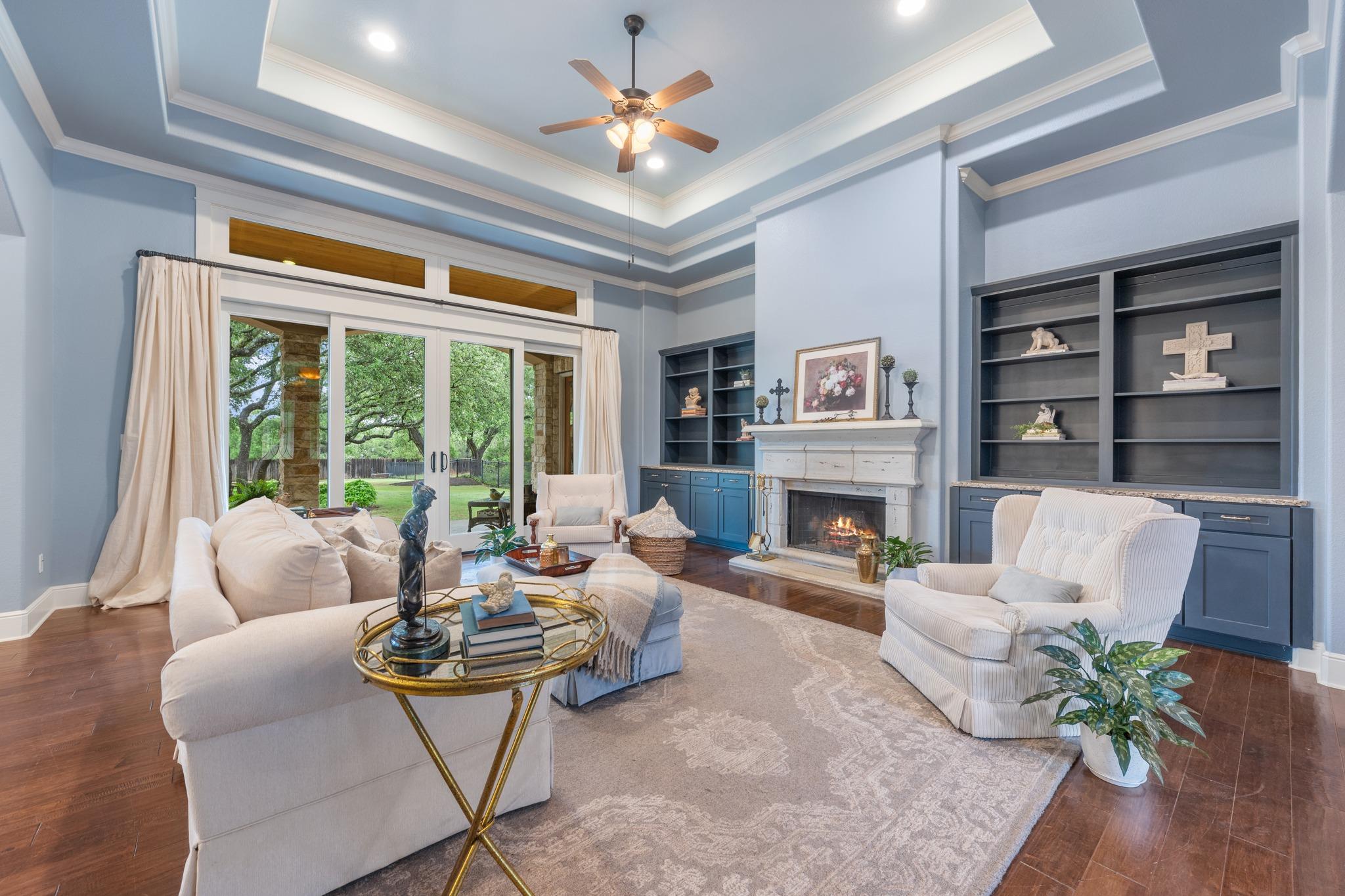 241 Onion Creek Ln, Driftwood, TX 78619