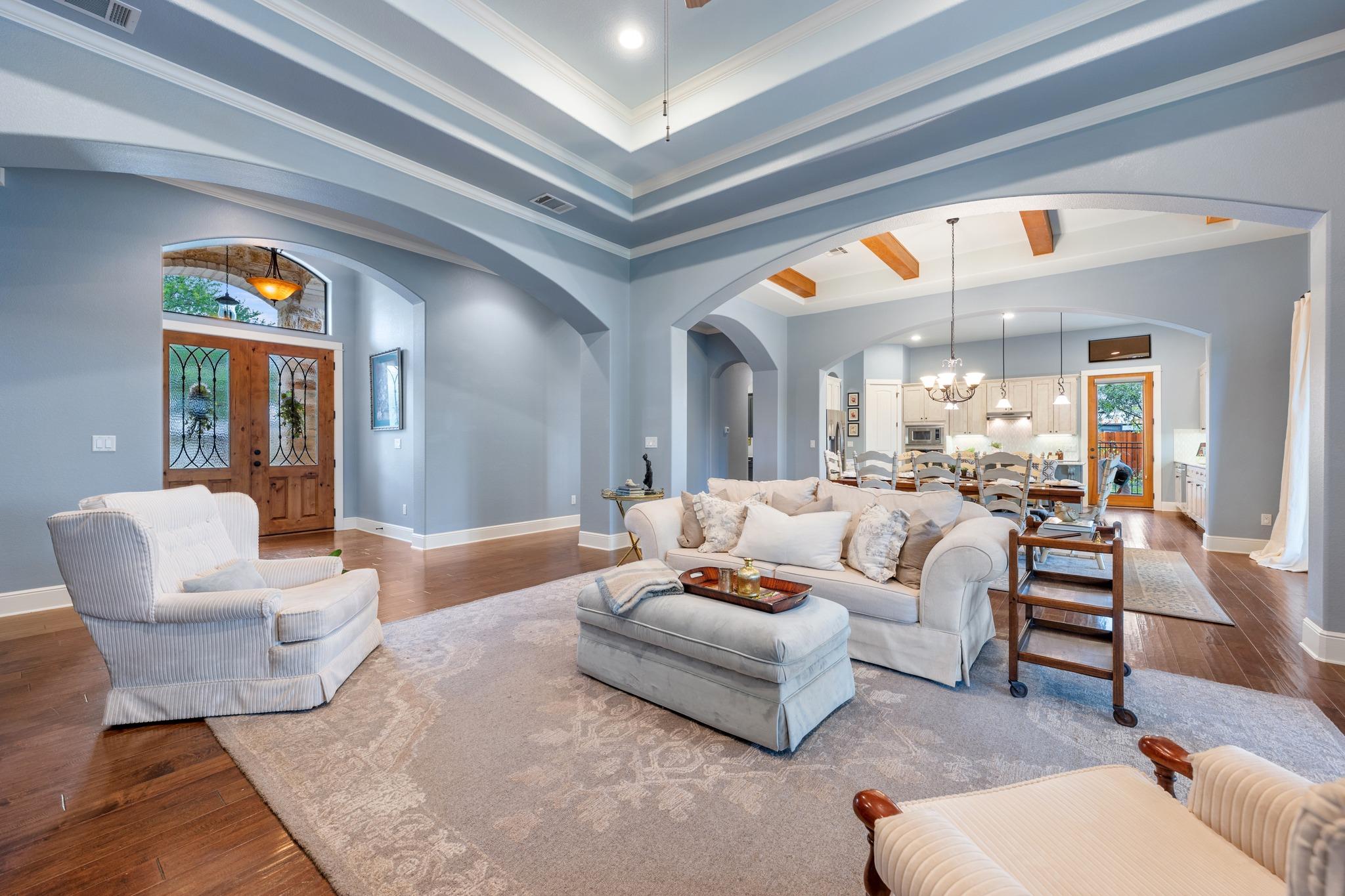 241 Onion Creek Ln, Driftwood, TX 78619