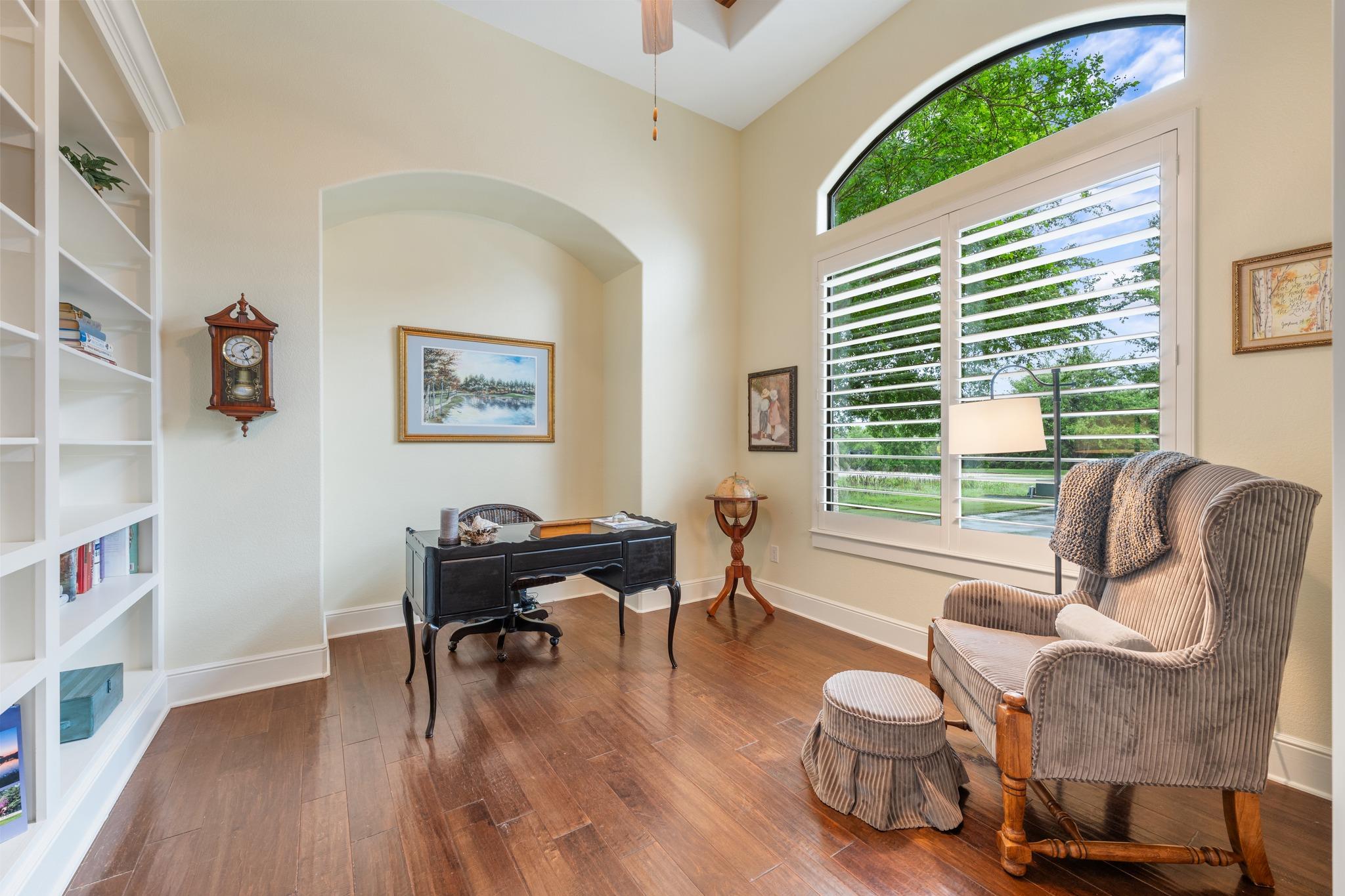 241 Onion Creek Ln, Driftwood, TX 78619