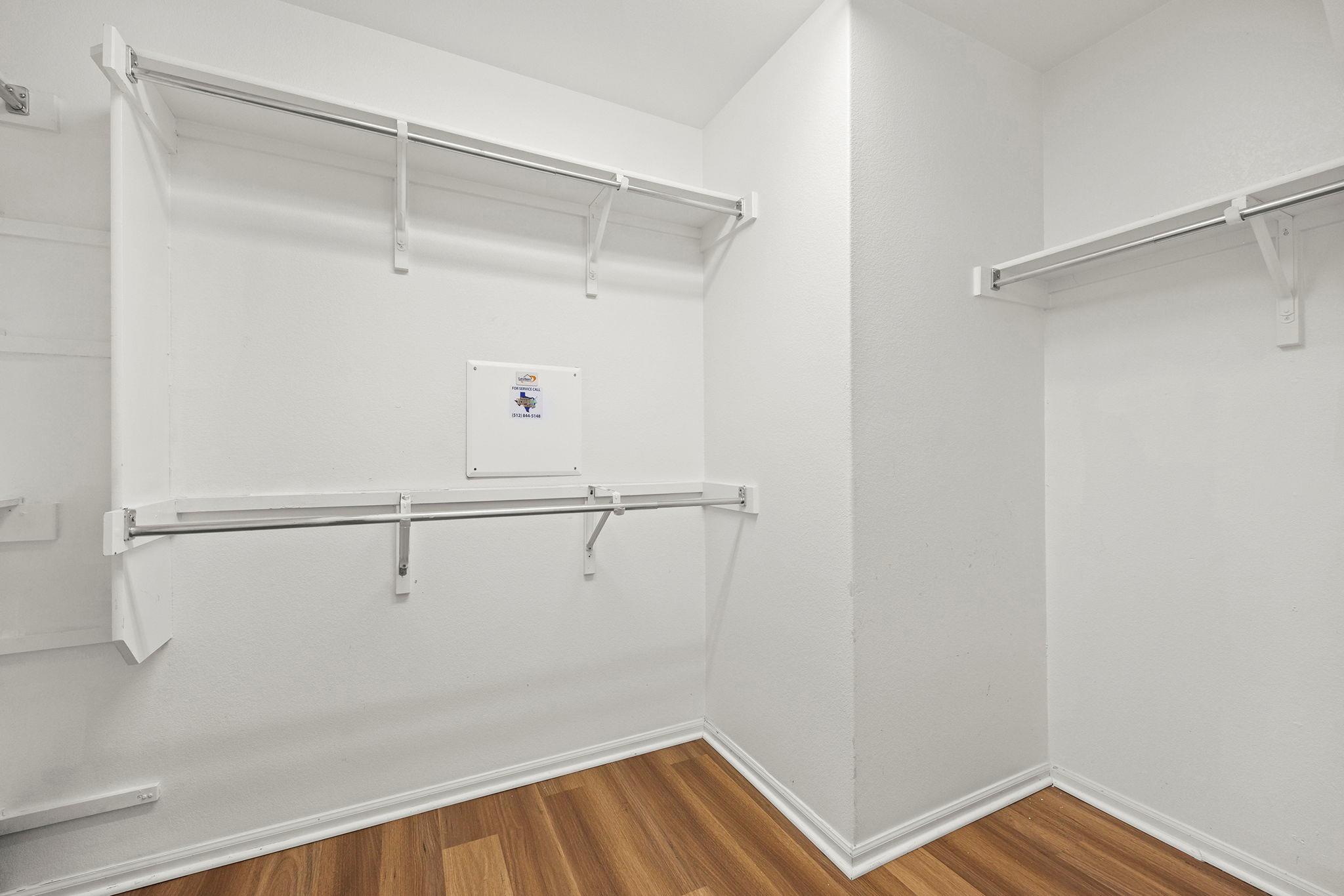 789 Kingfisher Ln, Leander, TX 78641