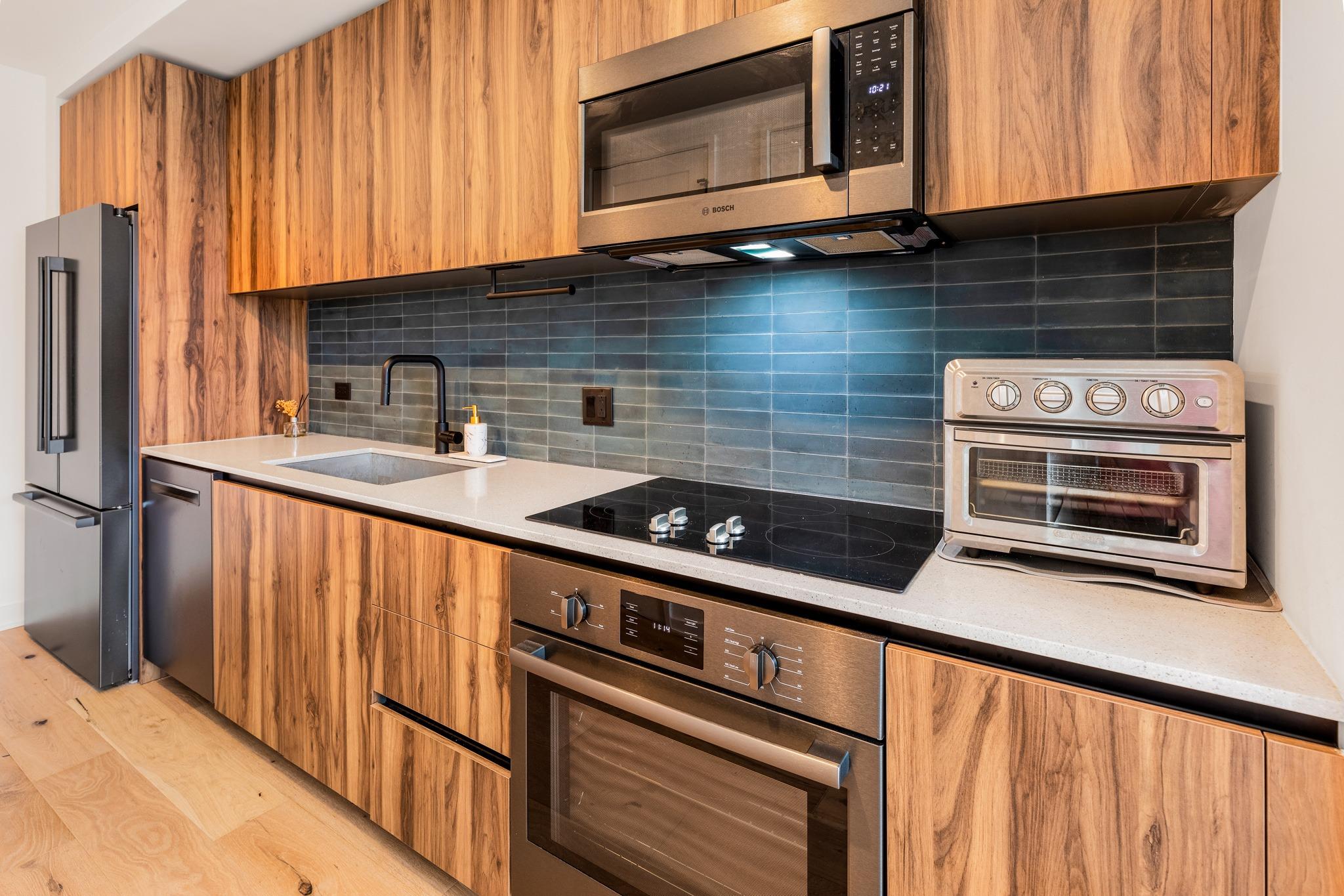 84 N East Ave # 3708, Austin, TX 78701