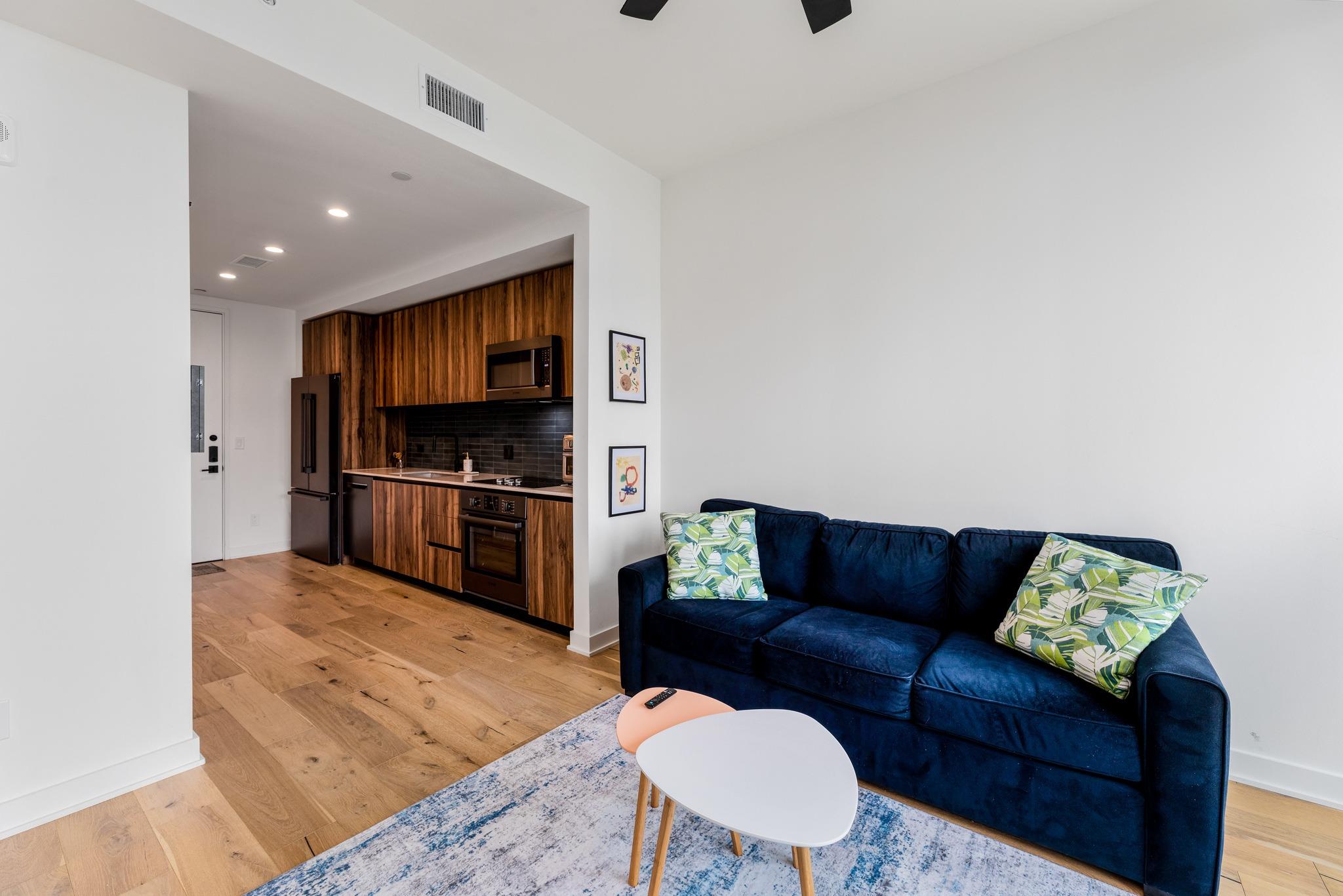 84 N East Ave # 3708, Austin, TX 78701