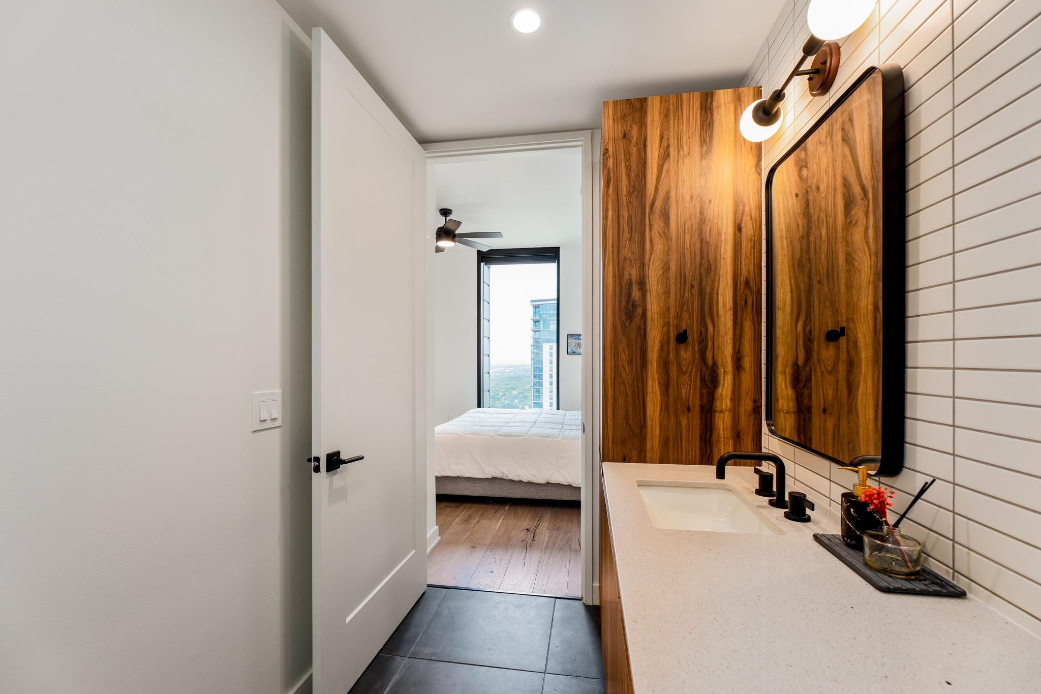 84 N East Ave # 3708, Austin, TX 78701