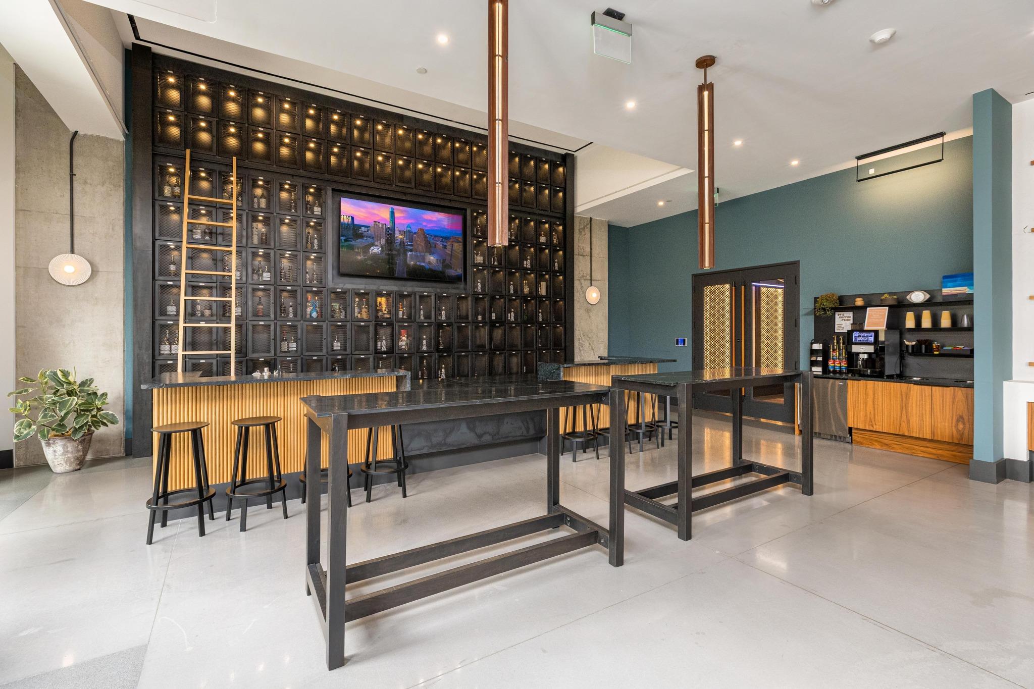 84 N East Ave # 3708, Austin, TX 78701