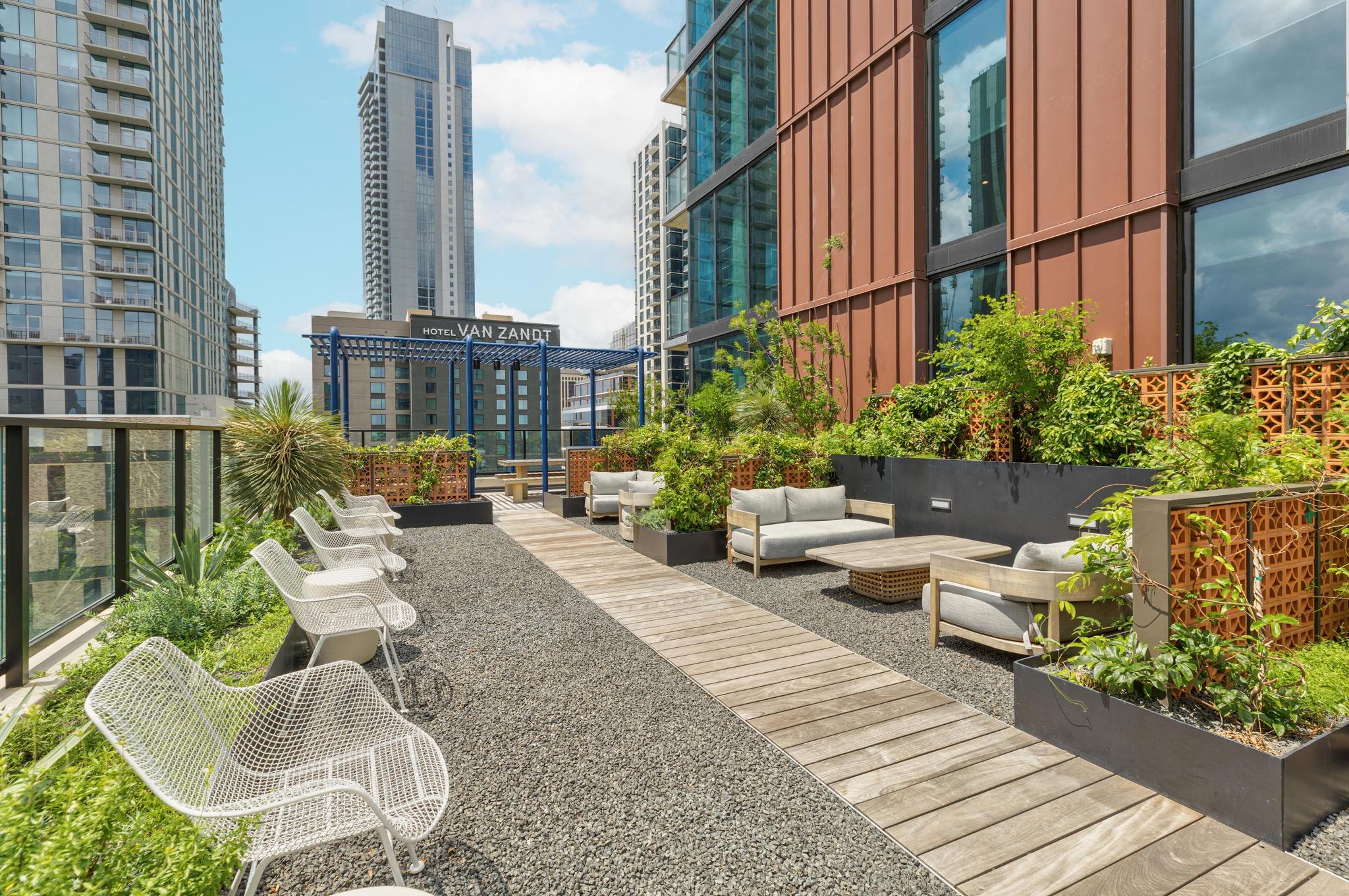 84 N East Ave # 3708, Austin, TX 78701