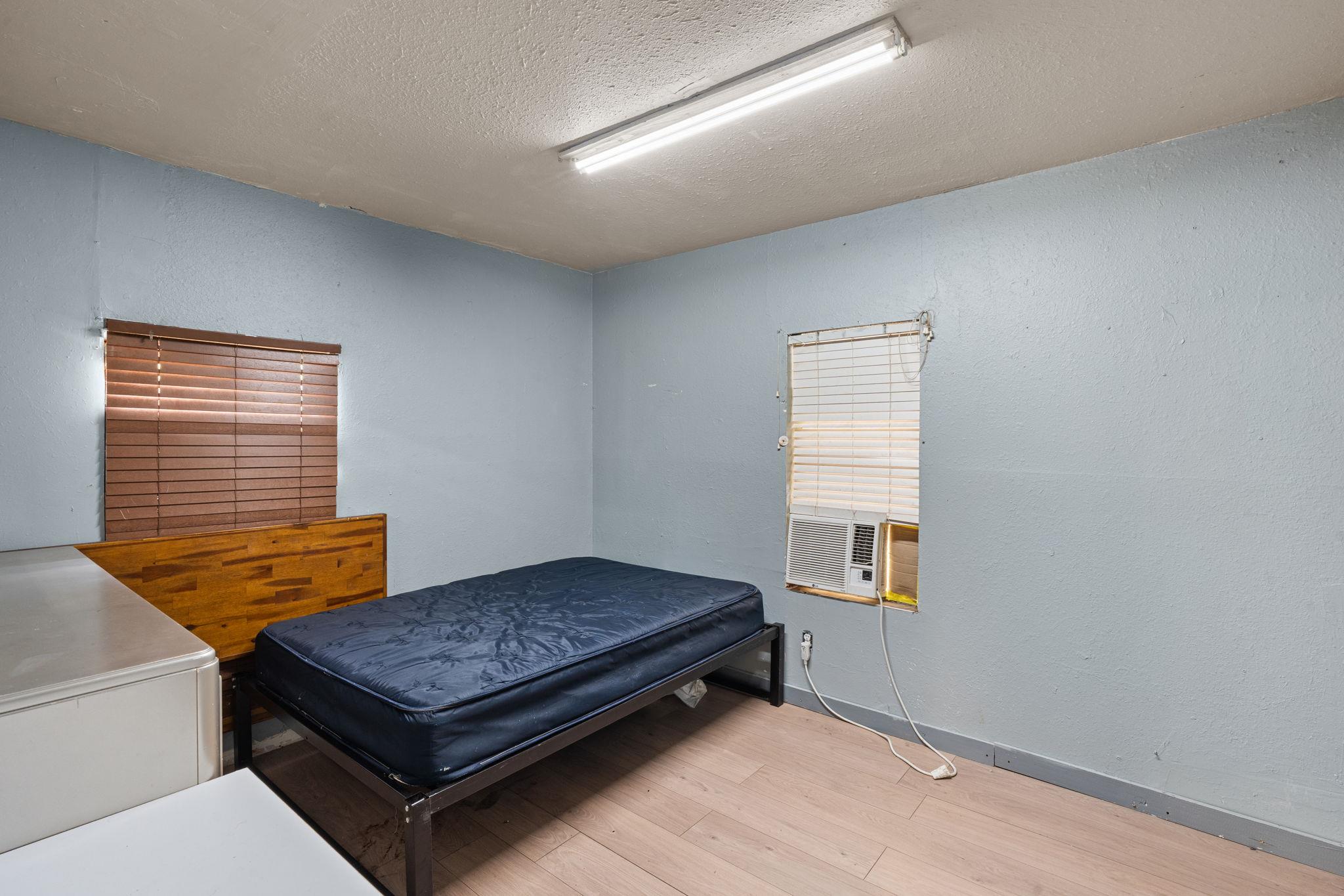 1130 Gravel St, San Marcos, TX 78666